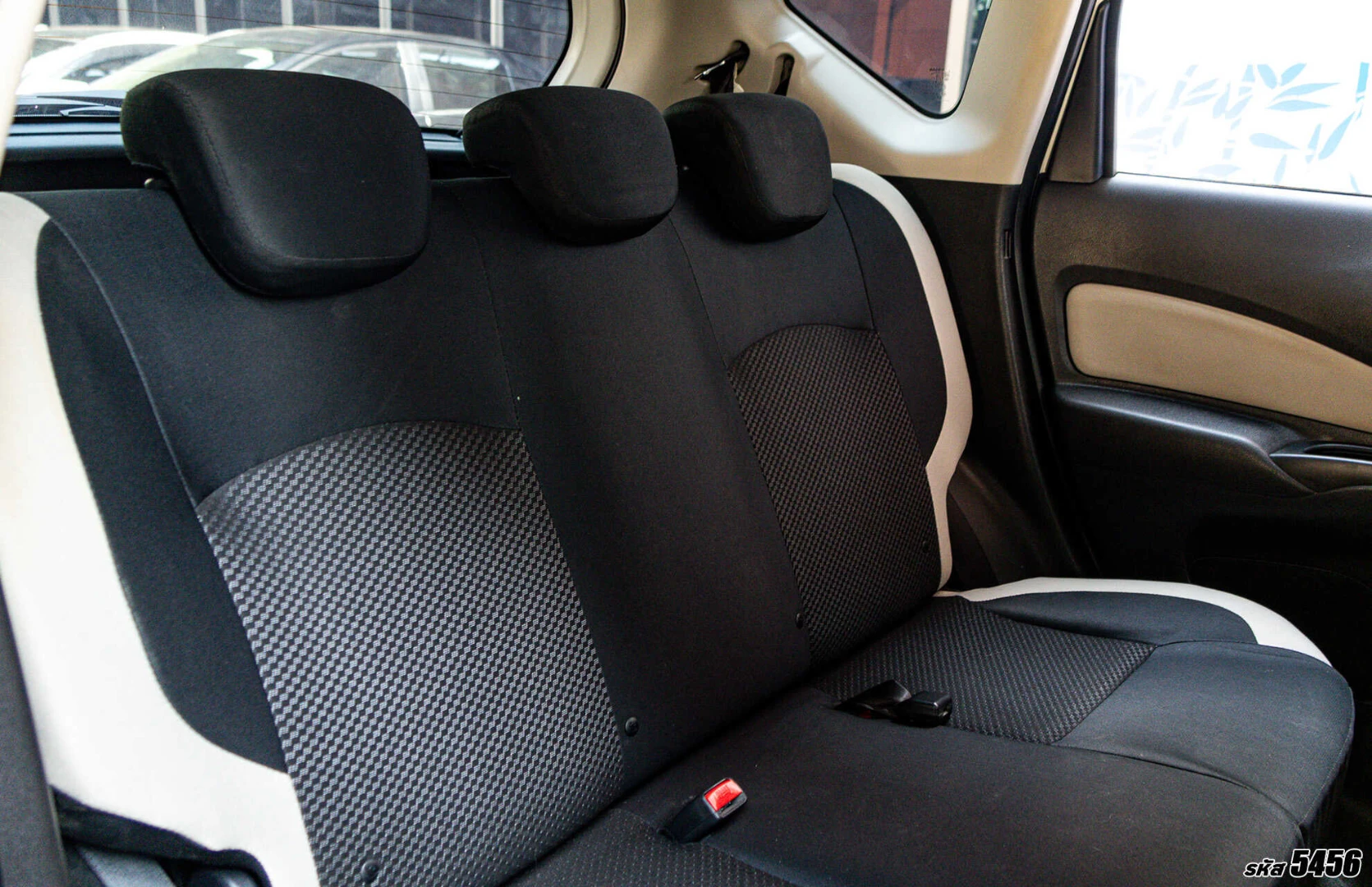 Nissan NOTE 1.2 V (MNC) - ภาพย่อที่ 13