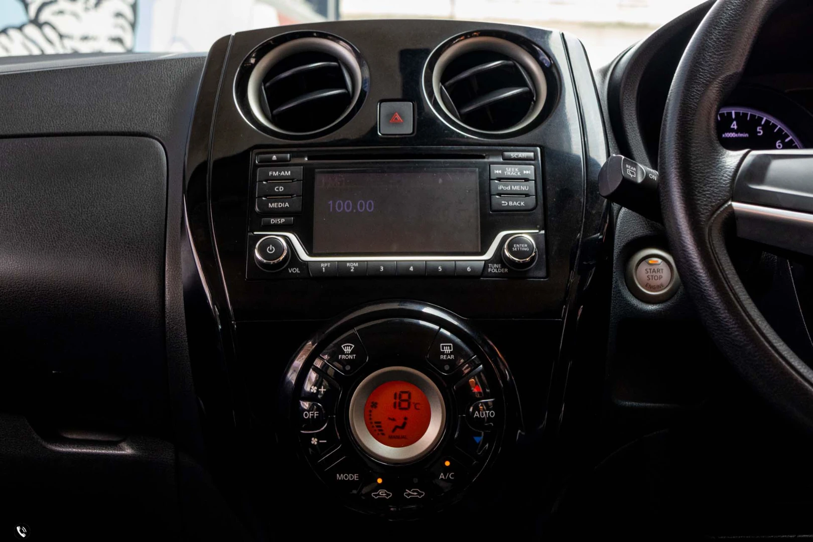 Nissan NOTE 1.2 V - ภาพย่อที่ 19