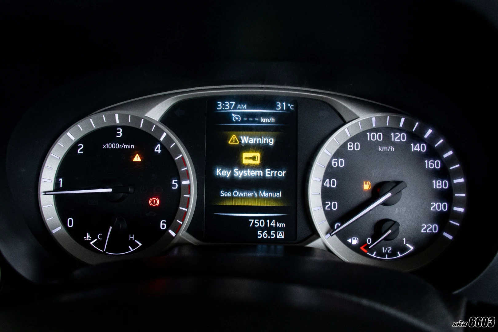 Nissan NP300 NAVARA KING CAB 2.5 E CALIBRE BLACK EDITION - ภาพย่อที่ 19