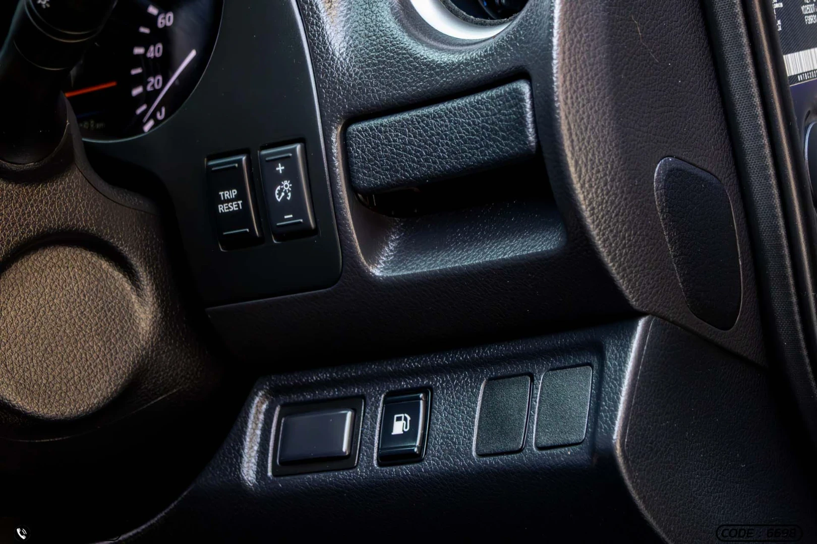 Nissan NP300 NAVARA KING CAB 2.5 E CALIBRE BLACK EDITION II - ภาพย่อที่ 22