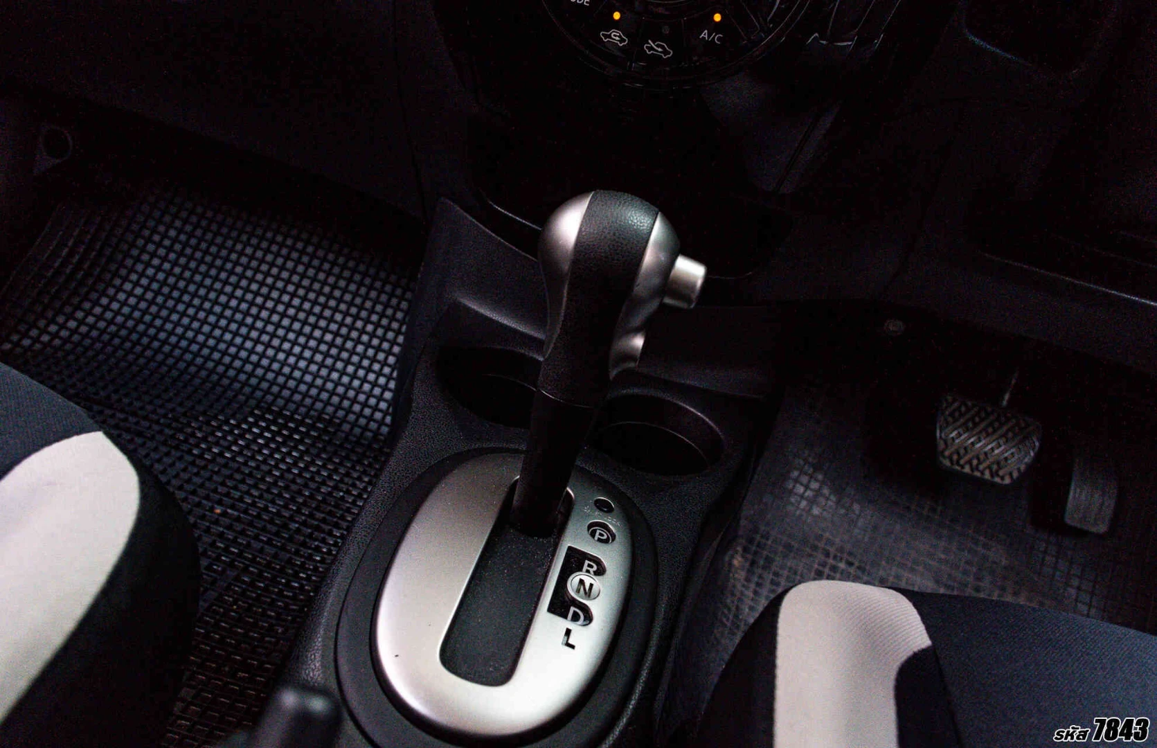 Nissan NOTE 1.2 V - ภาพย่อที่ 22