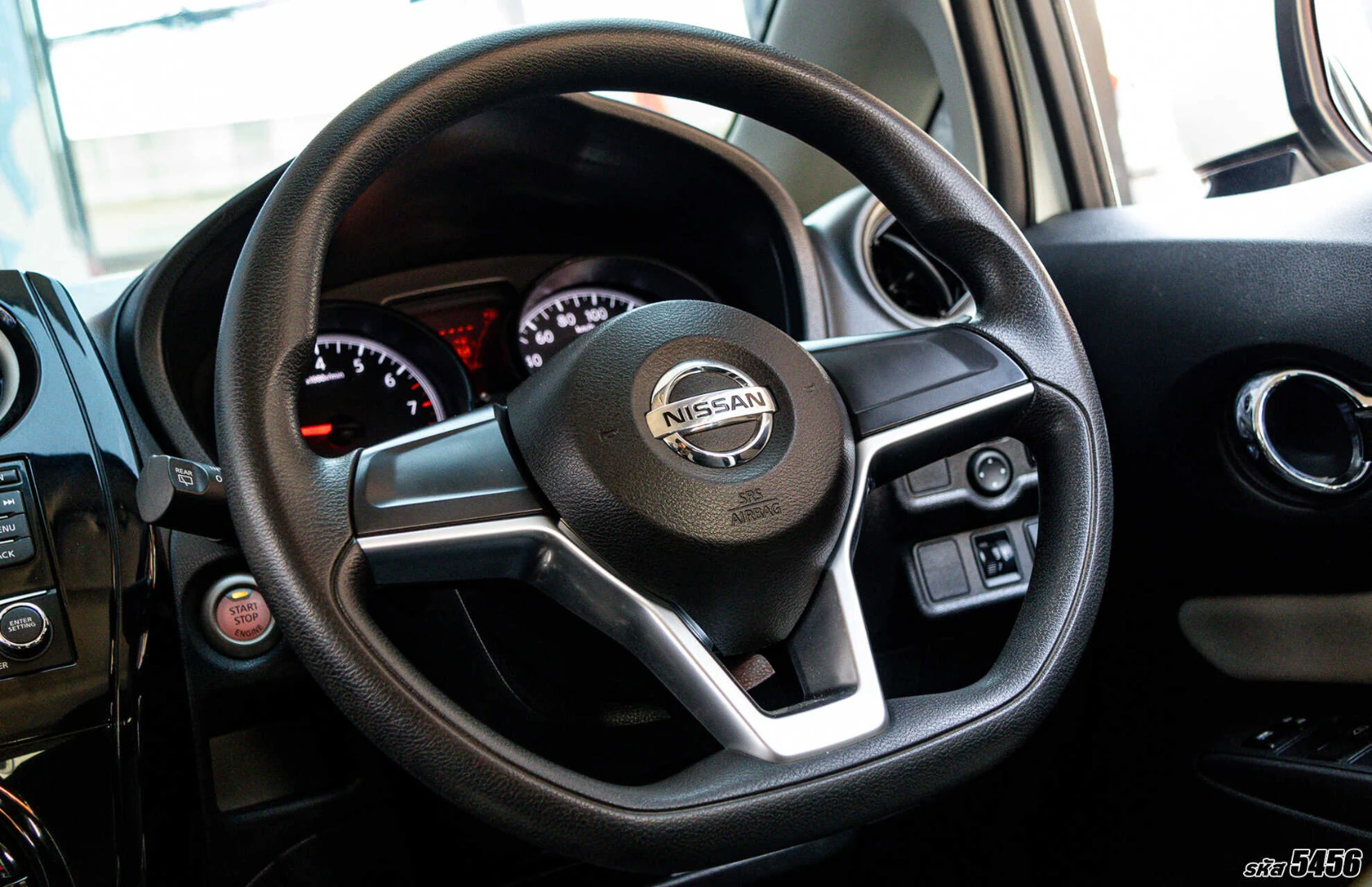 Nissan NOTE 1.2 V (MNC) - ภาพย่อที่ 17