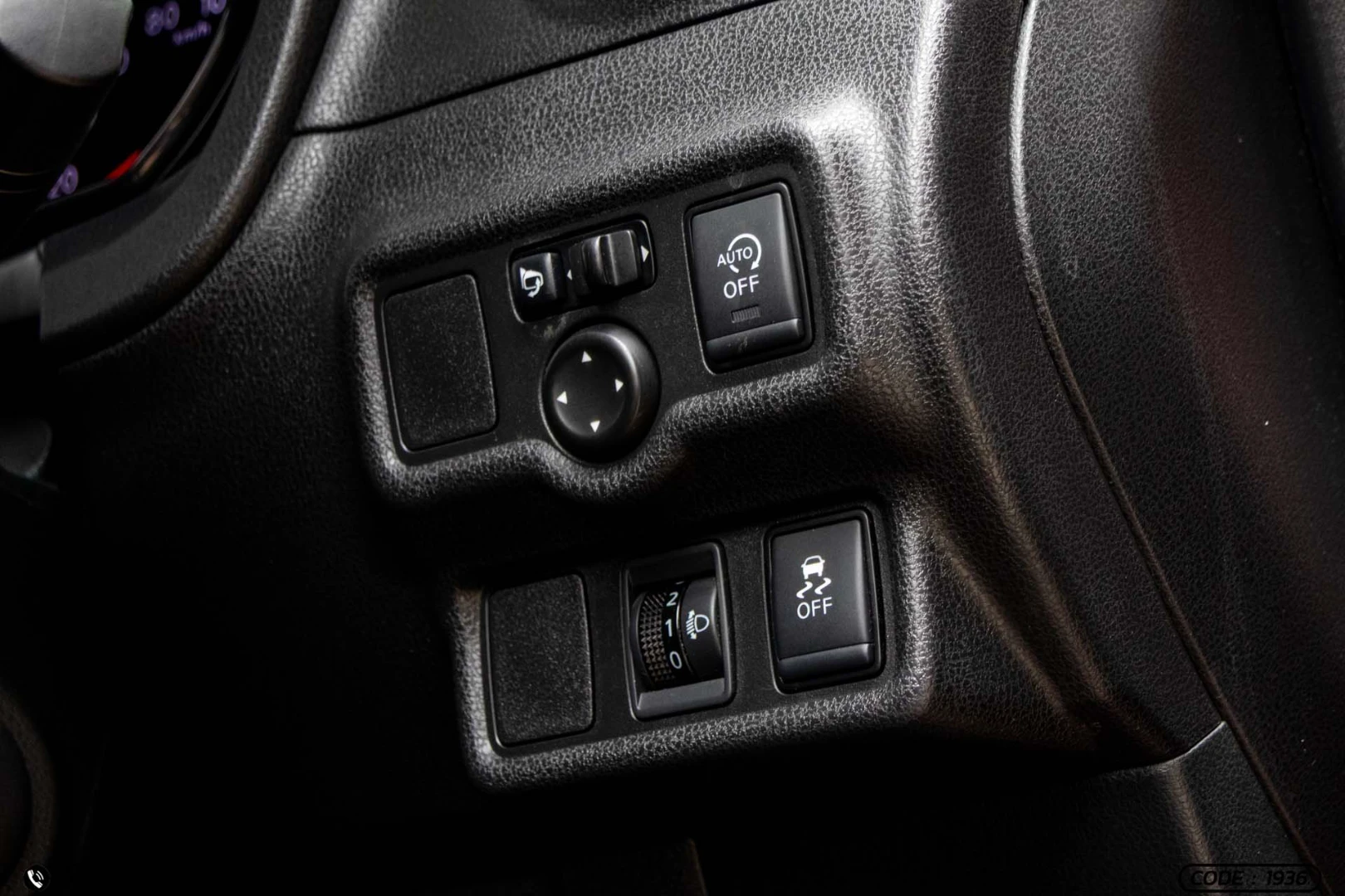 Nissan NOTE 1.2 V - ภาพย่อที่ 23