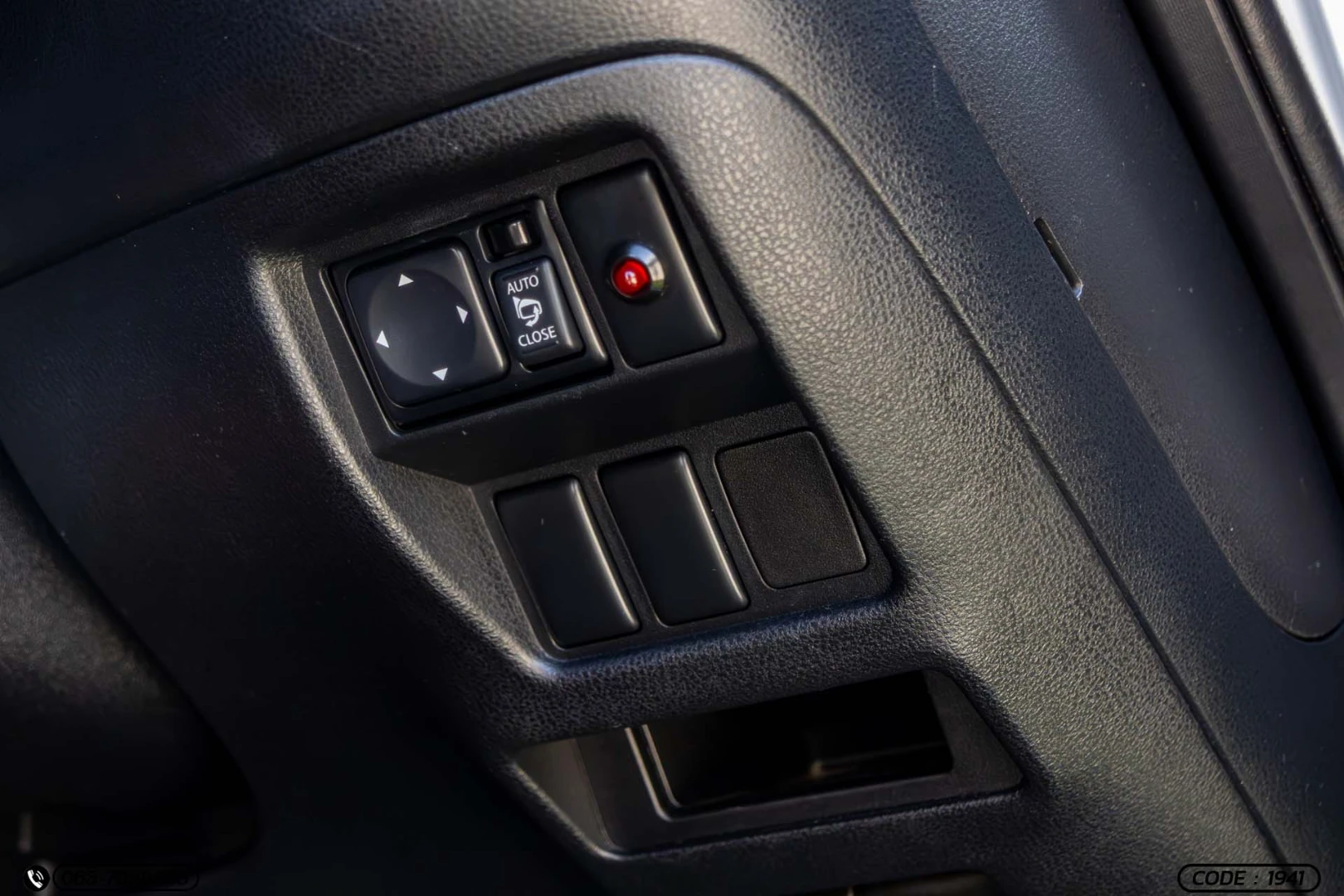 Nissan JUKE 1.6 V - ภาพย่อที่ 23