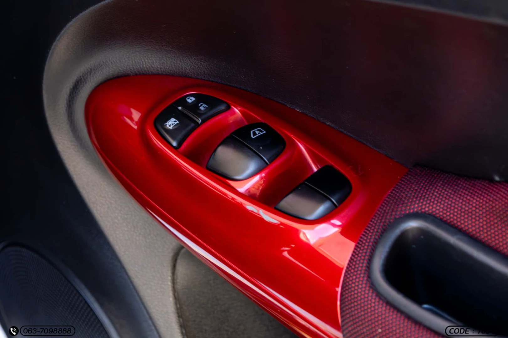 Nissan JUKE 1.6 V - ภาพย่อที่ 24