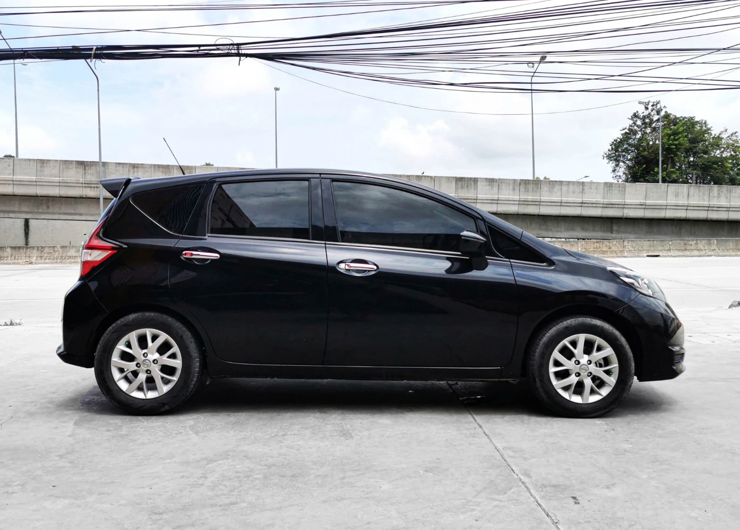 Nissan NOTE 1.2 V - ภาพย่อที่ 3