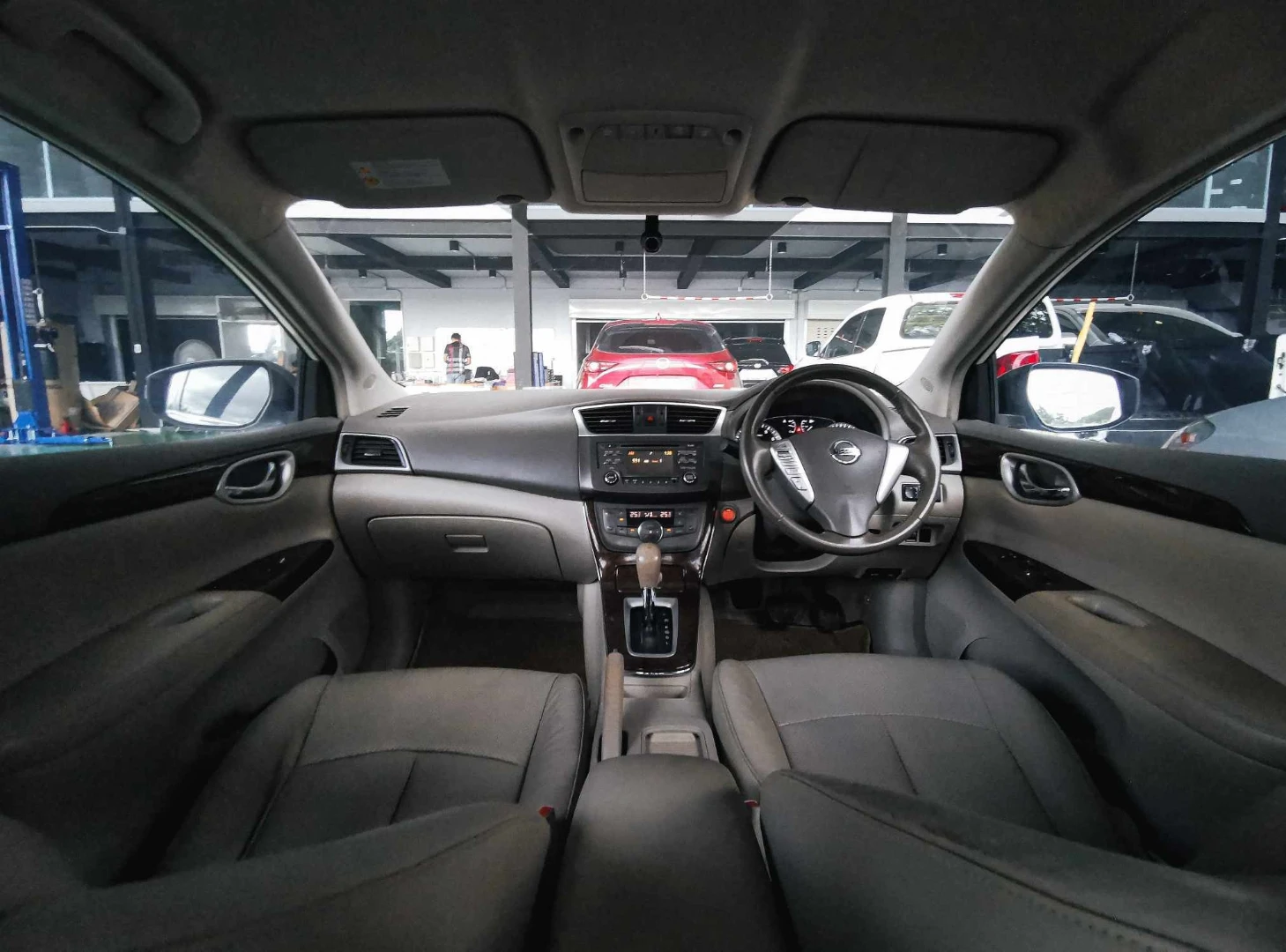 Nissan SYLPHY 1.8 V - ภาพย่อที่ 6