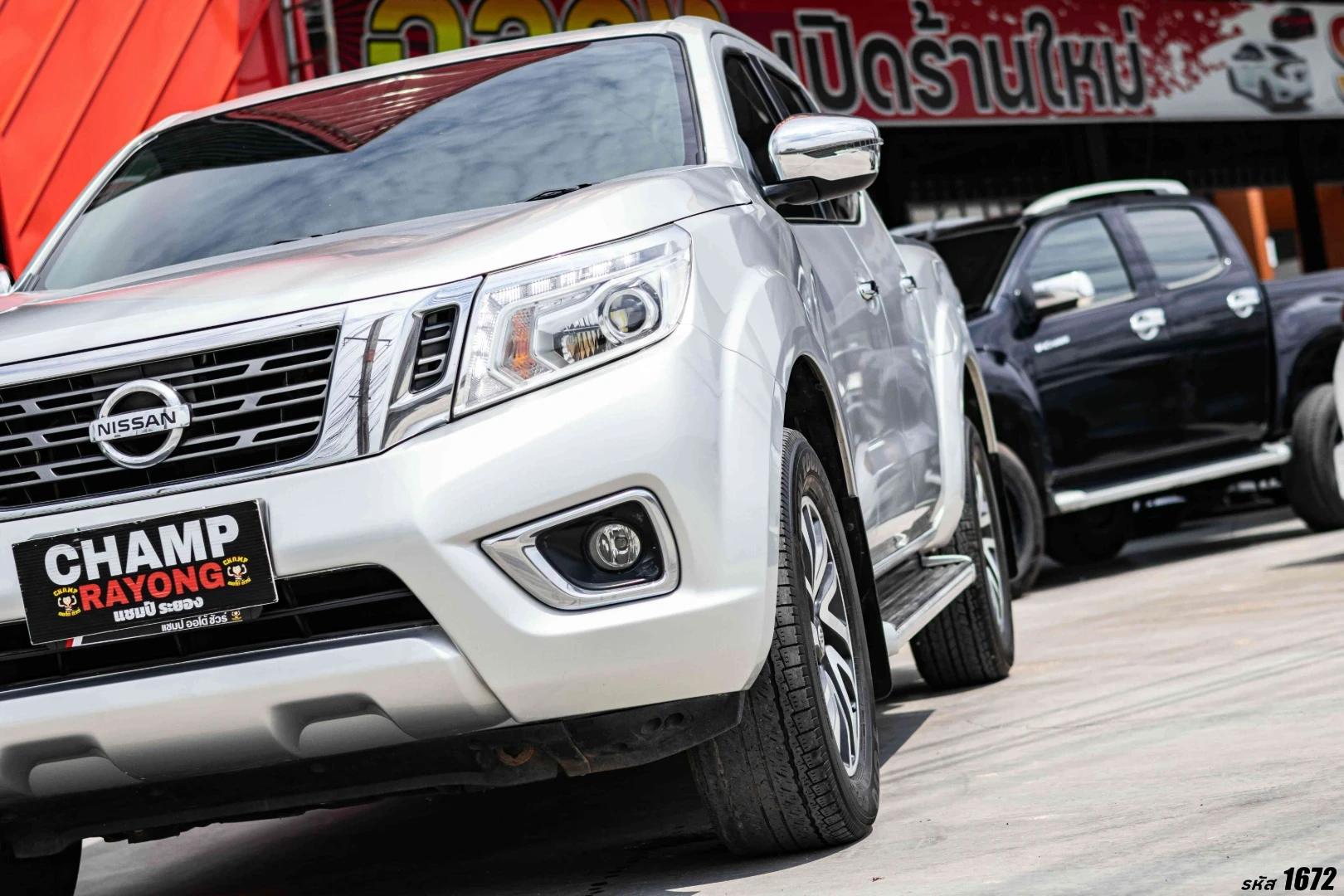 Nissan NP300 NAVARA DOUBLE CAB 2.5 E CALIBRE - ภาพย่อที่ 4