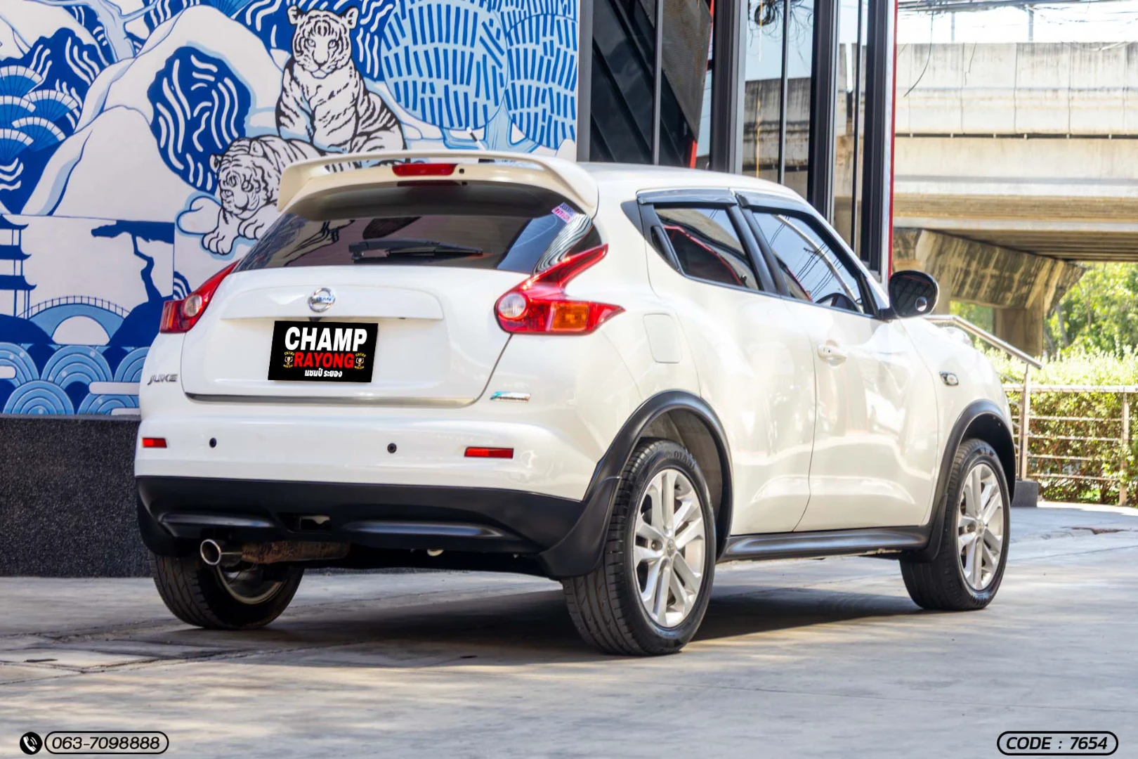 Nissan JUKE 1.6 V - ภาพย่อที่ 7