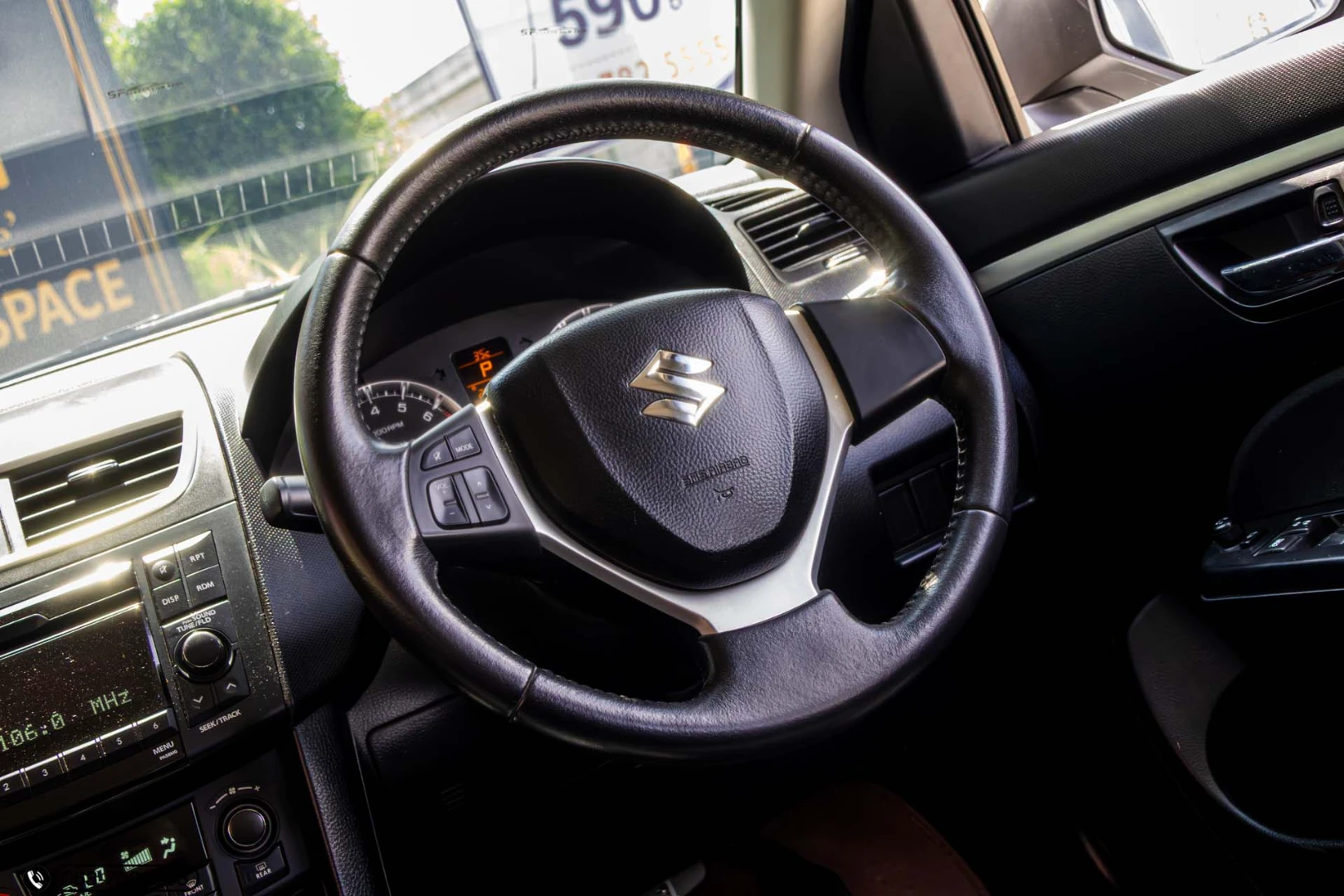 Suzuki SWIFT 1.2 GLX - ภาพย่อที่ 17