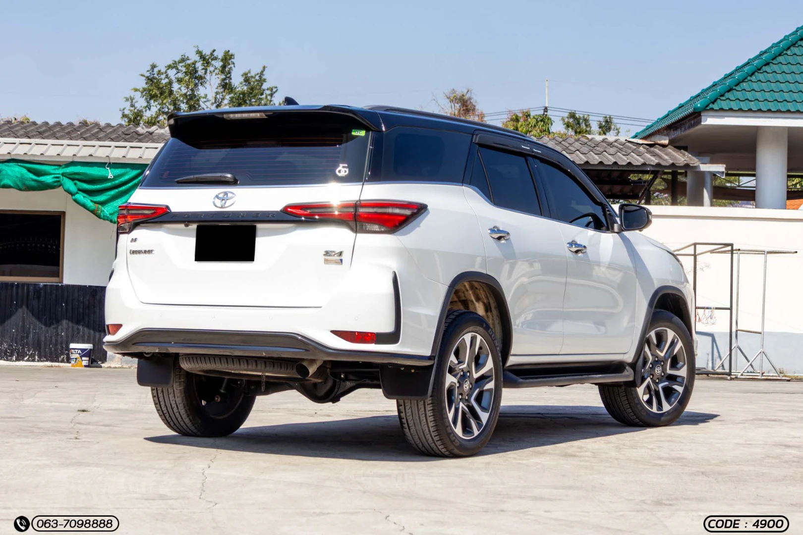 Toyota FORTUNER 2.8 LEGENDER BLACK TOP 4WD (MY20) - ภาพย่อที่ 8