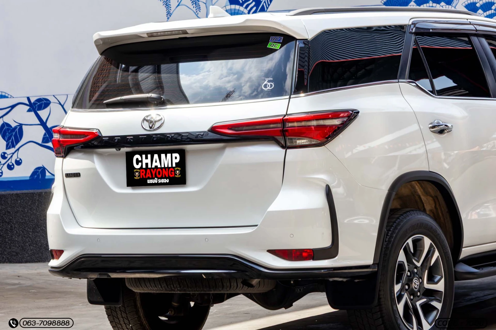 Toyota FORTUNER 2.4 LEADER V (MY22) - ภาพย่อที่ 9