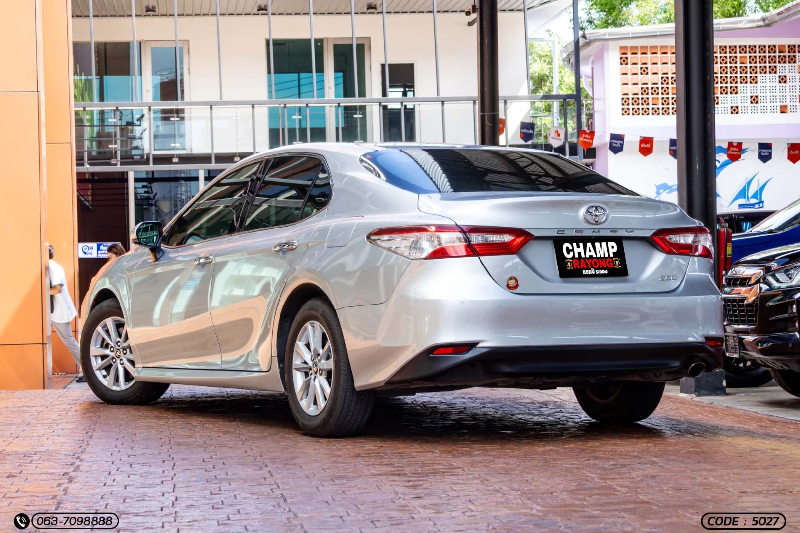 Toyota CAMRY 2.0 G (MY18) - ภาพย่อที่ 9