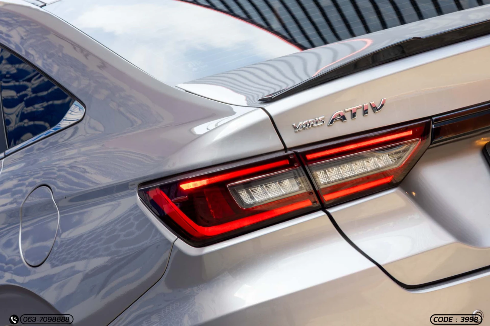 Toyota YARIS ATIV 1.2 PREMIUM (MY22) - ภาพย่อที่ 10