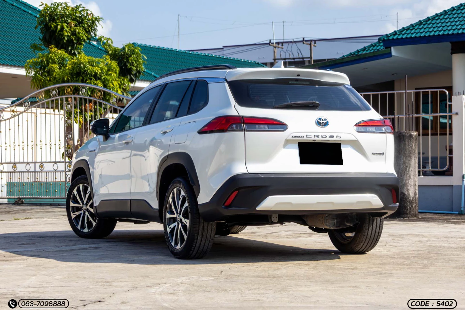 Toyota COROLLA CROSS 1.8 HYBRID PREMIUM SAFETY - ภาพย่อที่ 10