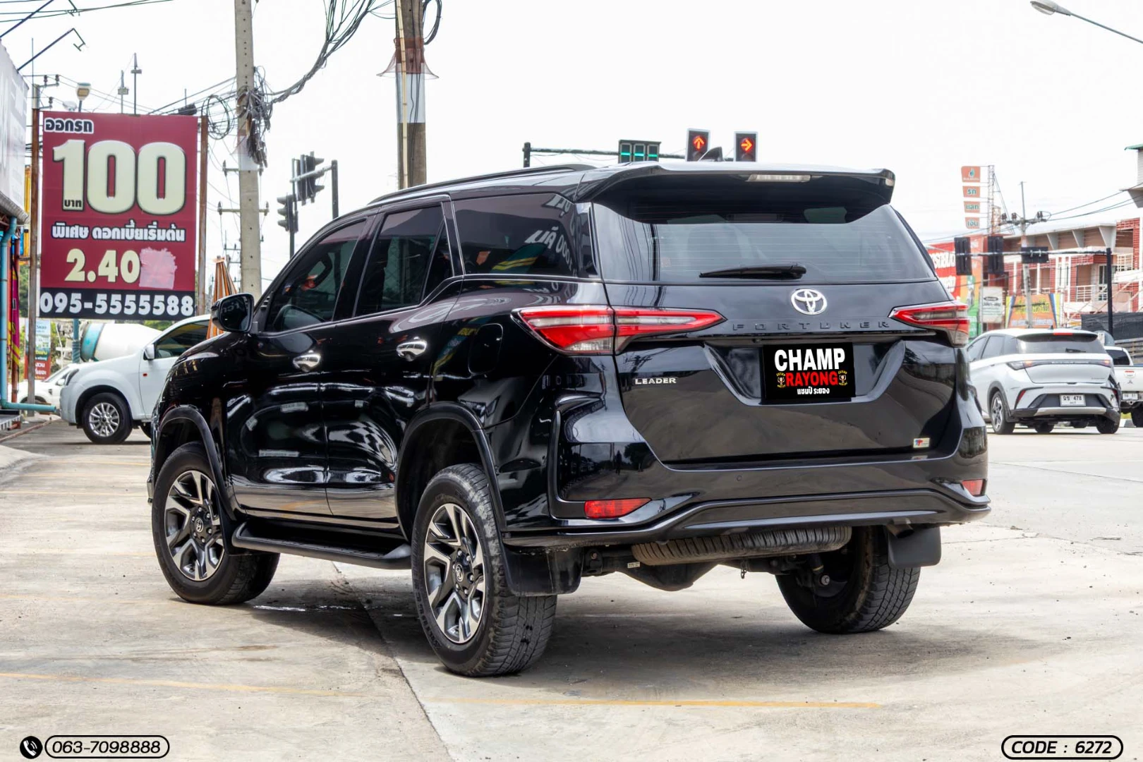 Toyota FORTUNER 2.4 LEADER G (MY22) - ภาพย่อที่ 10