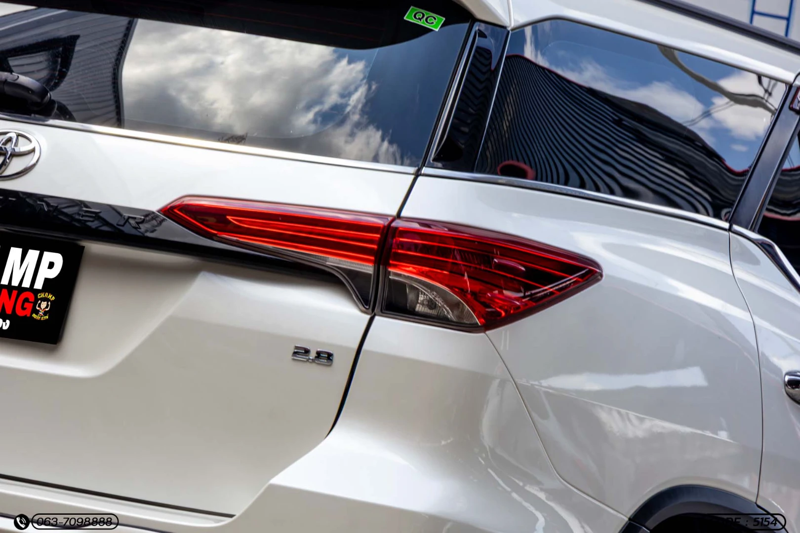 Toyota FORTUNER 2.8 V 4WD (MY15) - ภาพย่อที่ 11