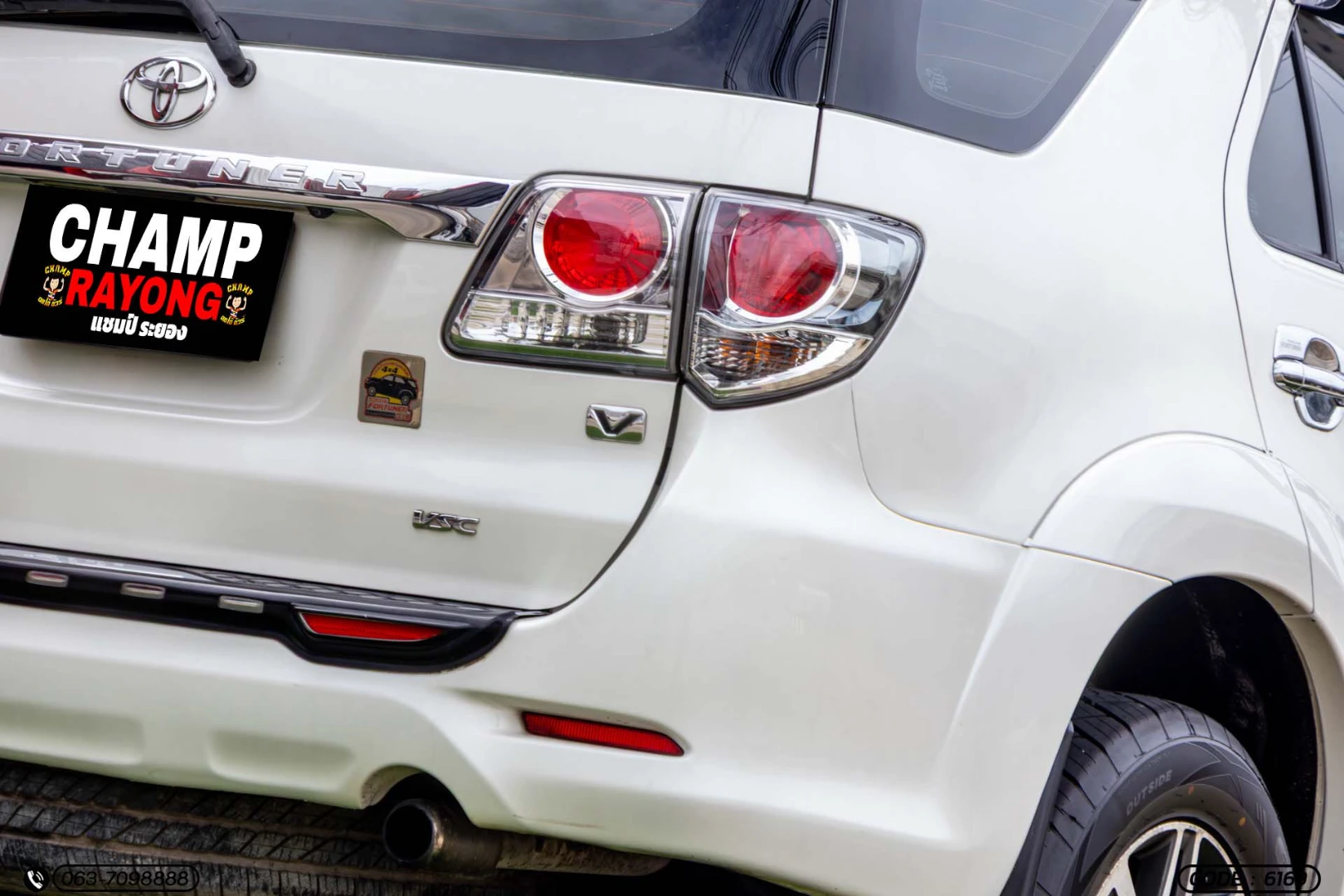 Toyota FORTUNER 3.0 V 4WD (CHAMP) - ภาพย่อที่ 11