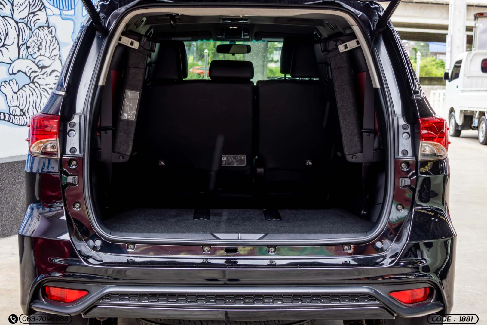 Toyota FORTUNER 2.8 V TRD SPORTIVO 4WD (MY15) (MNC) - ภาพย่อที่ 11