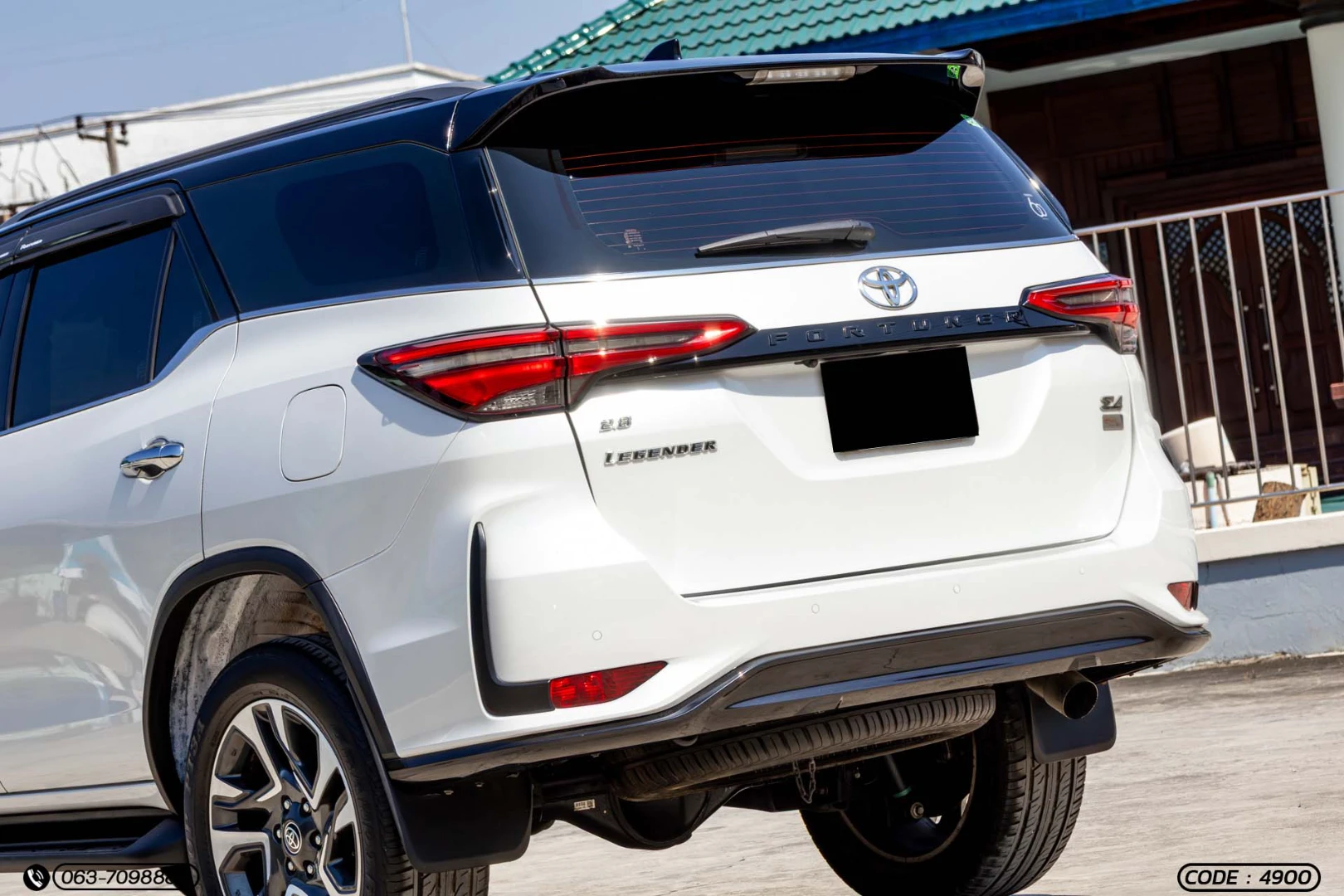 Toyota FORTUNER 2.8 LEGENDER BLACK TOP 4WD (MY20) - ภาพย่อที่ 11