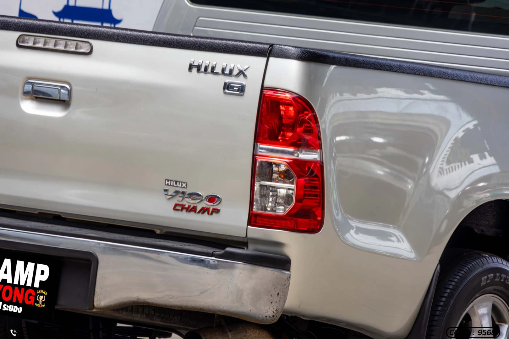 Toyota HILUX VIGO CHAMP DOUBLE CAB 2.5 E VNT - ภาพย่อที่ 12