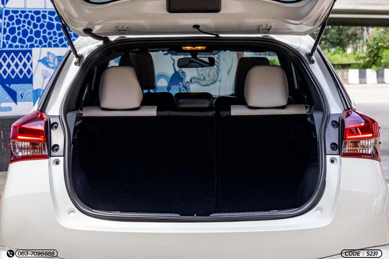 Toyota YARIS 1.2 SPORT PREMIUM PLAY LIMITED EDITION (MY20) - ภาพย่อที่ 12