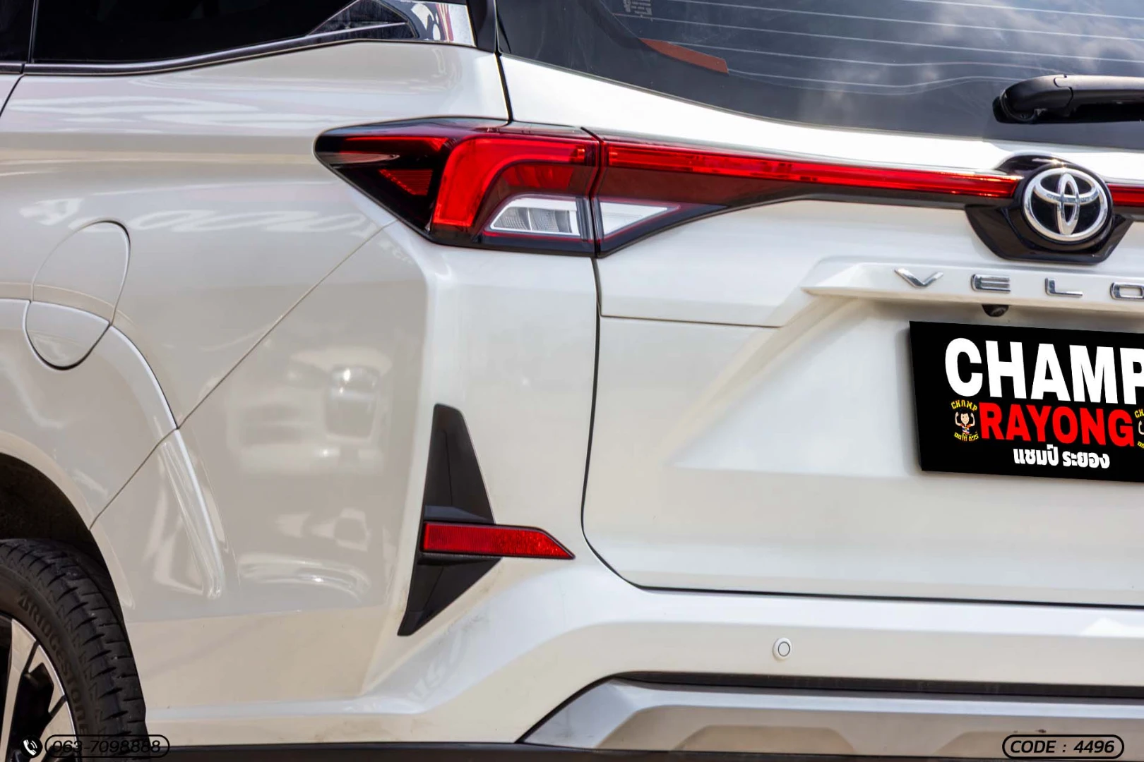 Toyota VELOZ 1.5 PREMIUM - ภาพย่อที่ 13