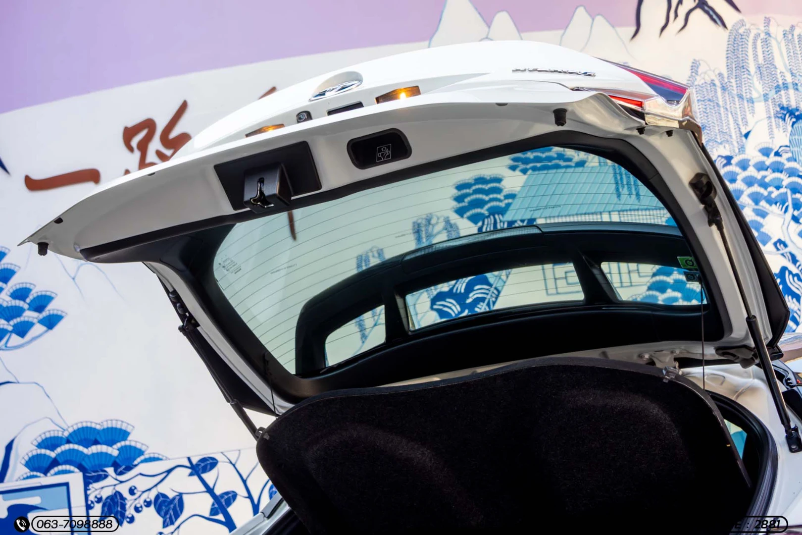 Toyota C-HR 1.8 HYBRID PREMIUM SAFETY - ภาพย่อที่ 13