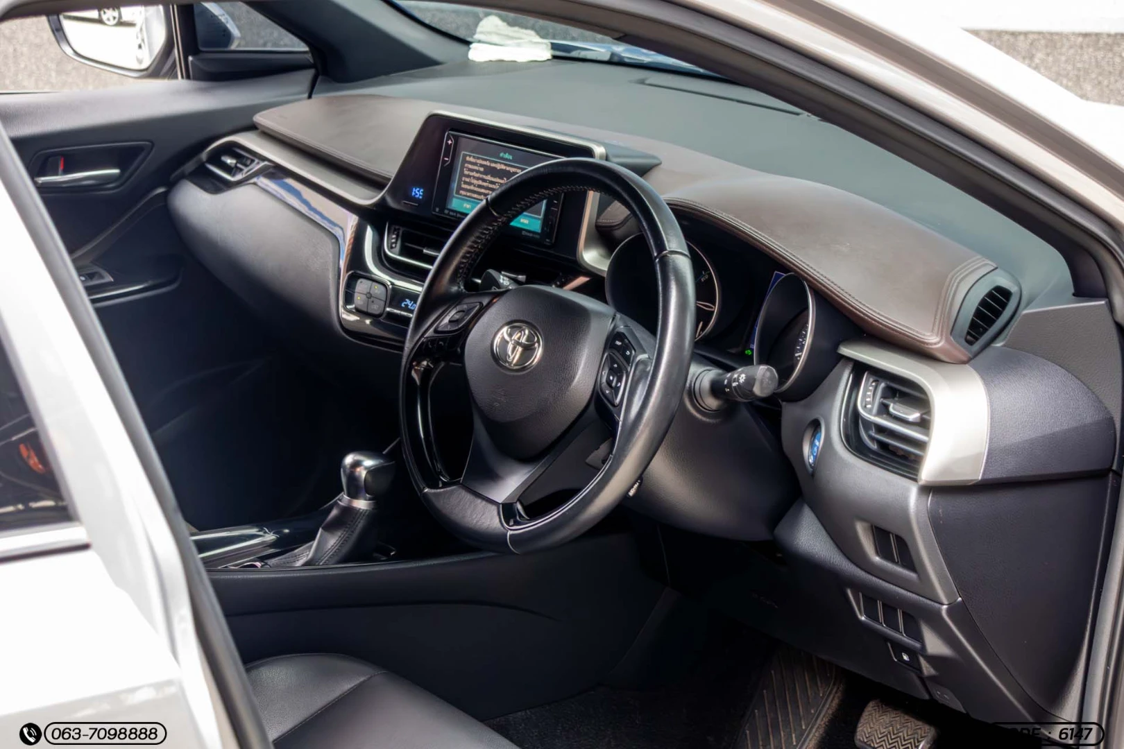 Toyota C-HR 1.8 HYBRID MID - ภาพย่อที่ 13
