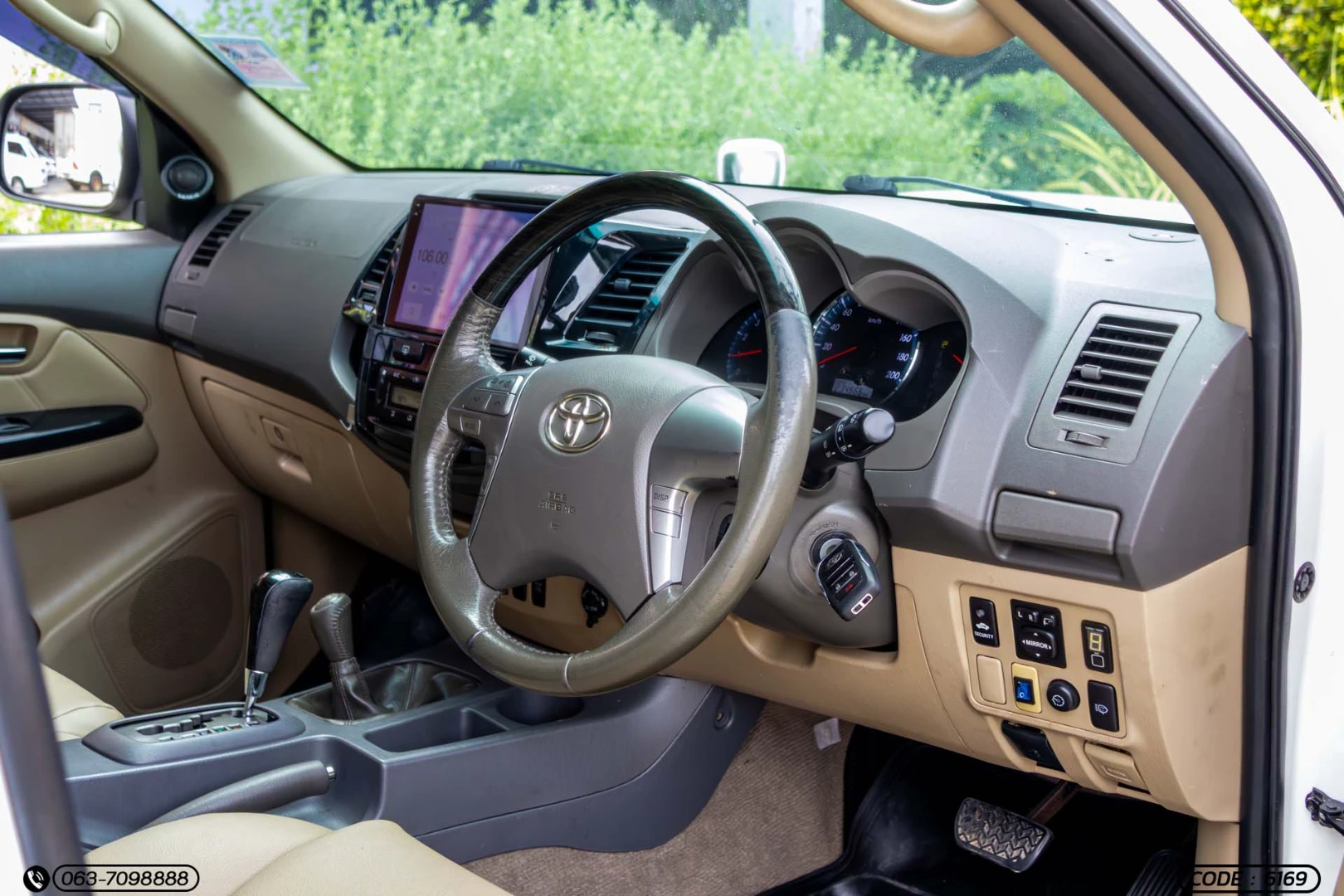 Toyota FORTUNER 3.0 V 4WD (CHAMP) - ภาพย่อที่ 13