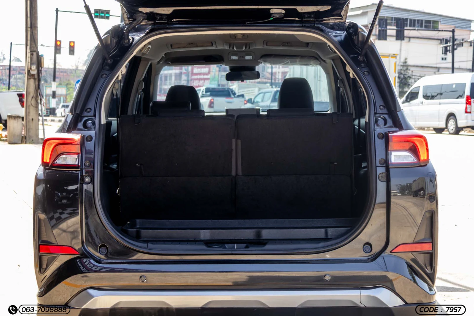 Toyota VELOZ 1.5 PREMIUM - ภาพย่อที่ 14