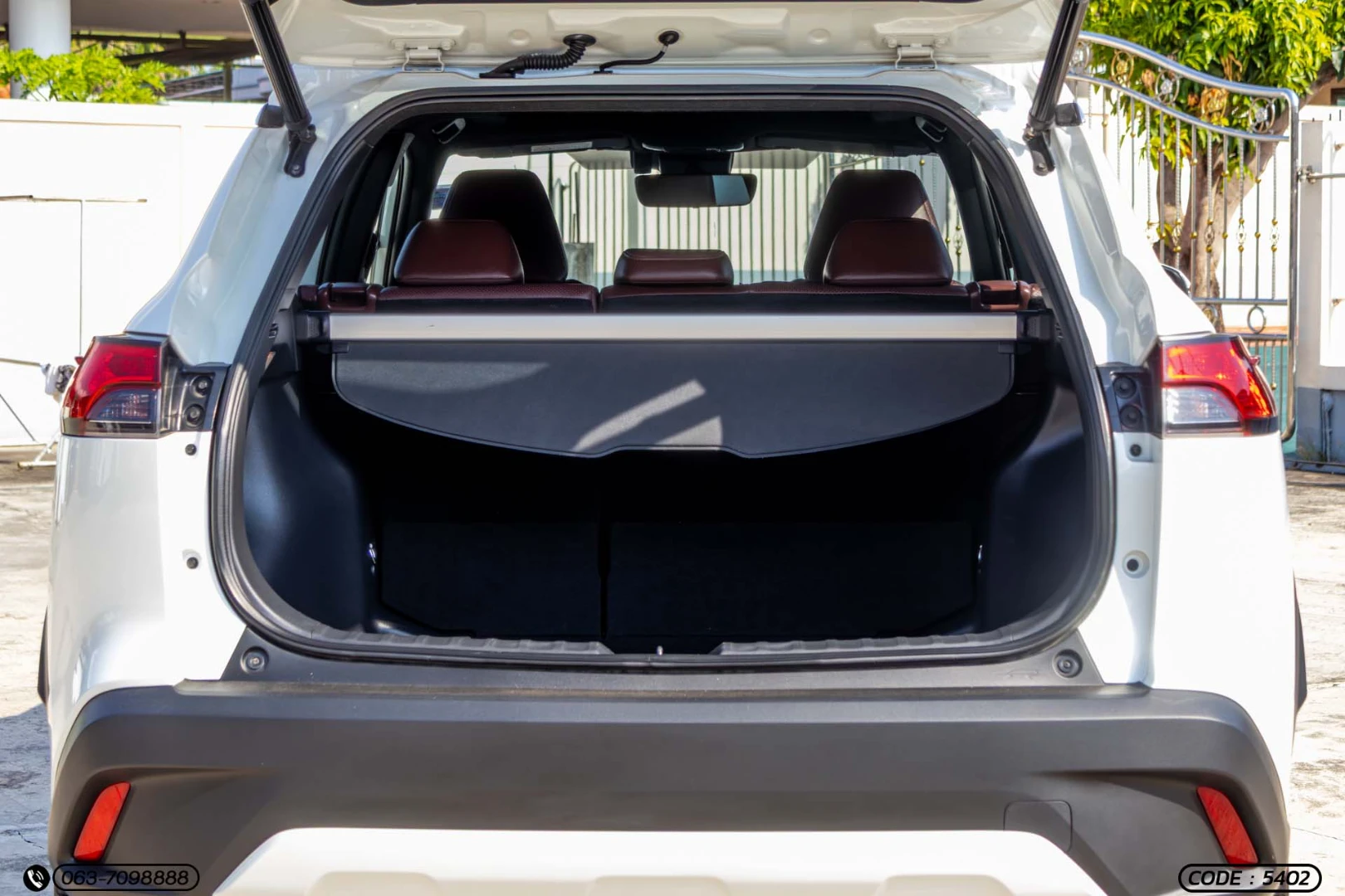 Toyota COROLLA CROSS 1.8 HYBRID PREMIUM SAFETY - ภาพย่อที่ 14