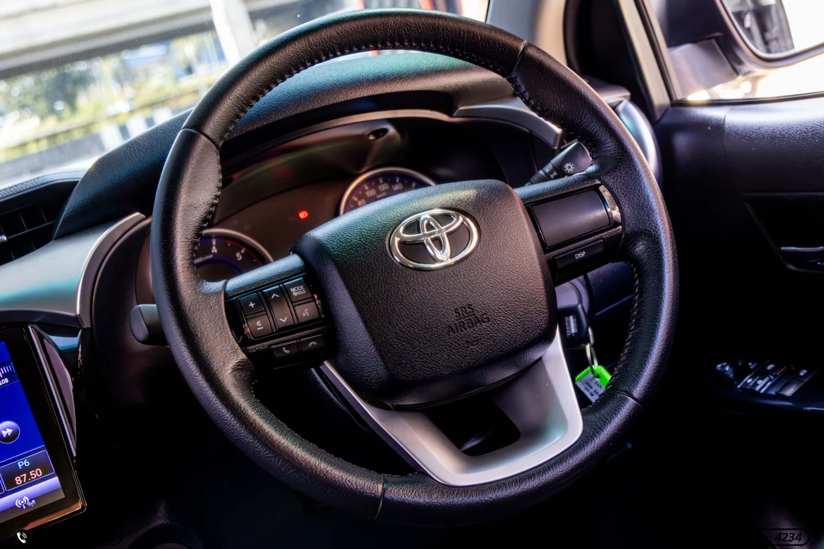 Toyota HILUX REVO SMART CAB 2.4 E PRERUNNER (MY18) - ภาพย่อที่ 15