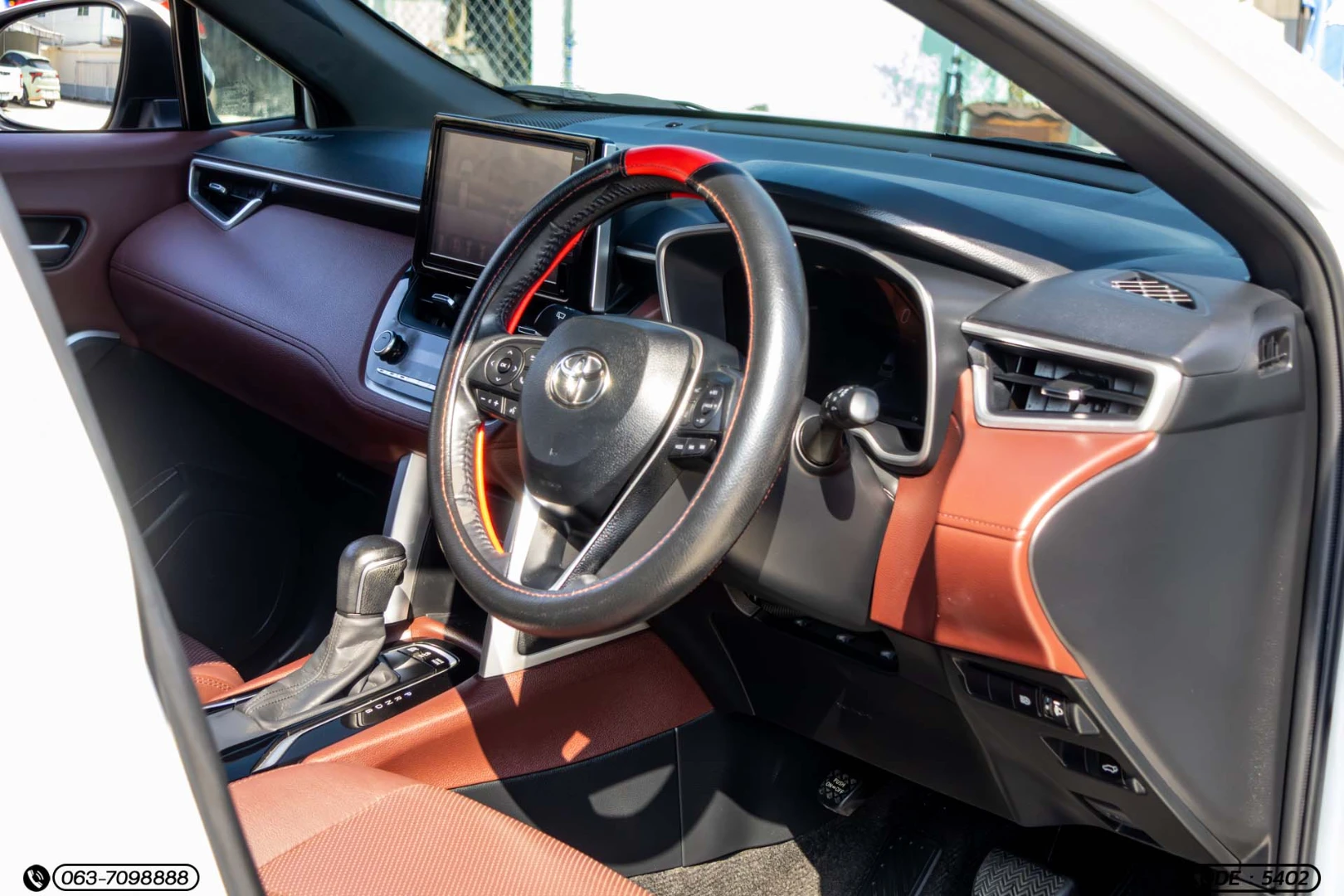 Toyota COROLLA CROSS 1.8 HYBRID PREMIUM SAFETY - ภาพย่อที่ 15