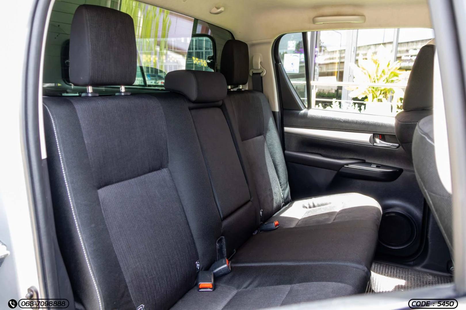 Toyota HILUX REVO DOUBLE CAB 2.4 E PRERUNNER (MY18) - ภาพย่อที่ 15