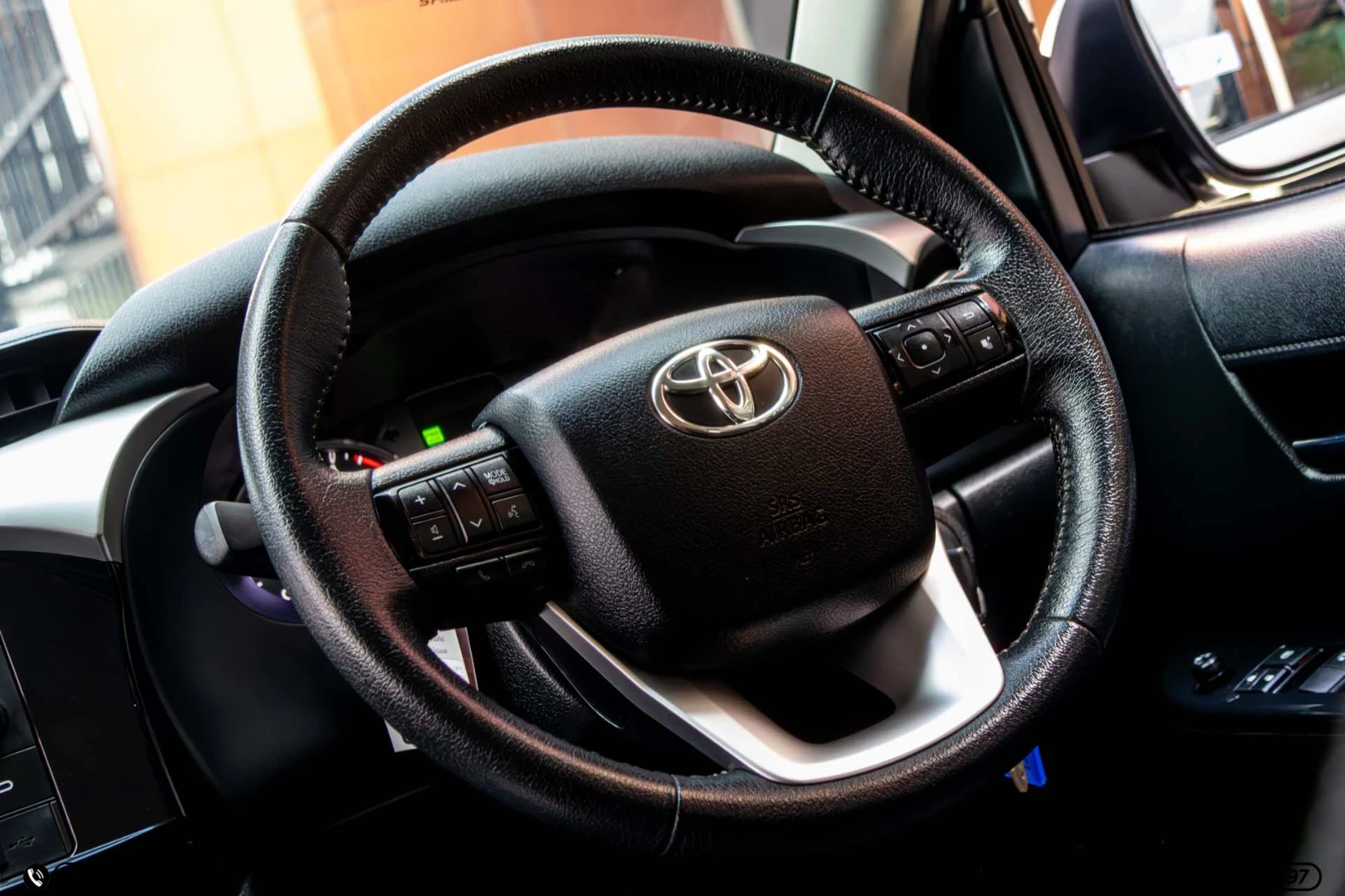 Toyota HILUX REVO DOUBLE CAB 2.4 MID STD Z EDITION (MY20) - ภาพย่อที่ 16