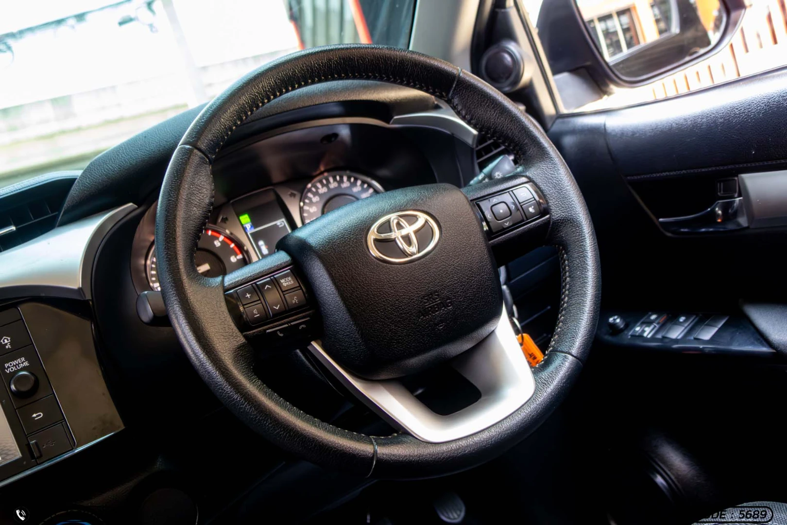 Toyota HILUX REVO DOUBLE CAB 2.4 MID Z EDITION (MY20) - ภาพย่อที่ 16