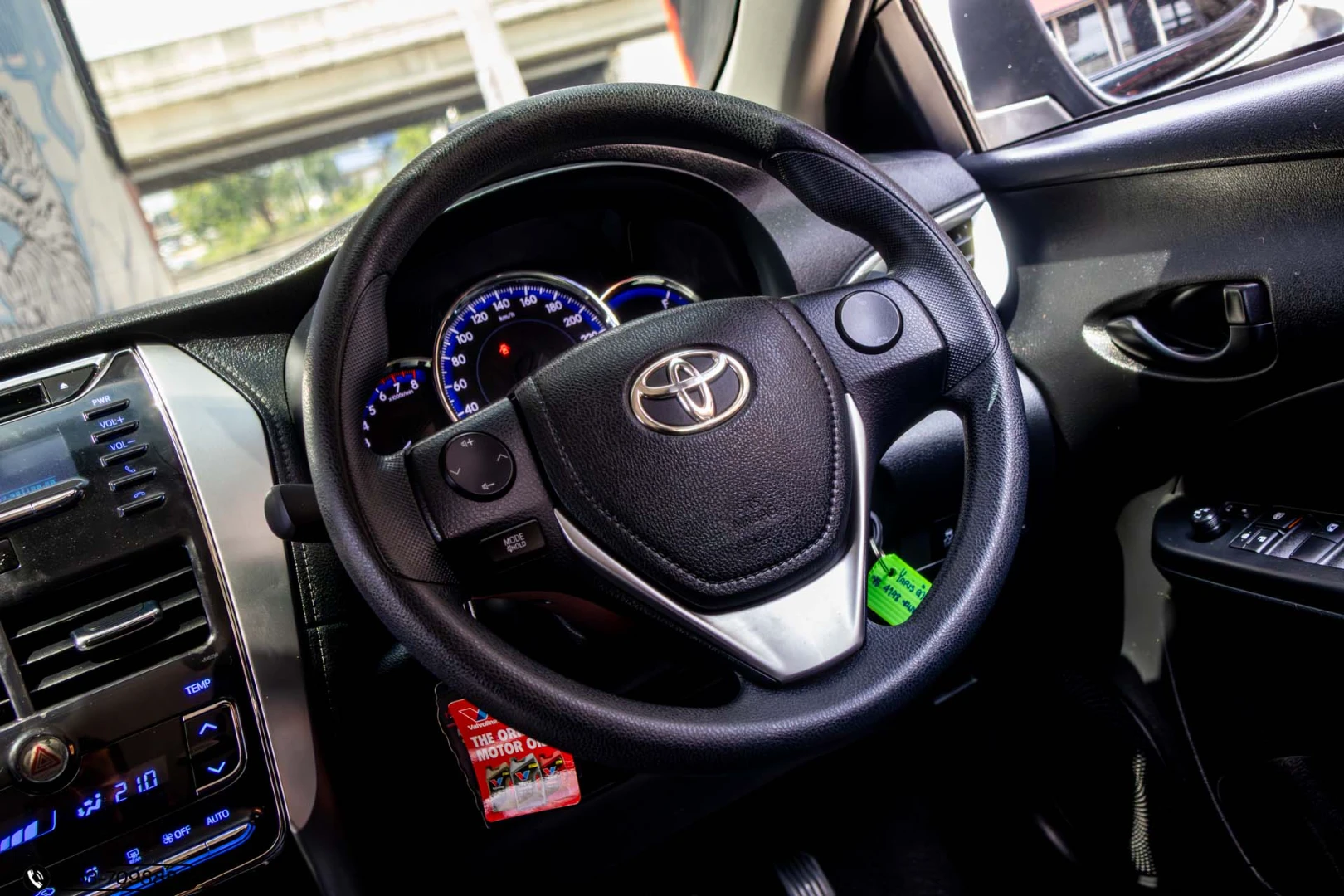 Toyota YARIS ATIV 1.2 E - ภาพย่อที่ 16