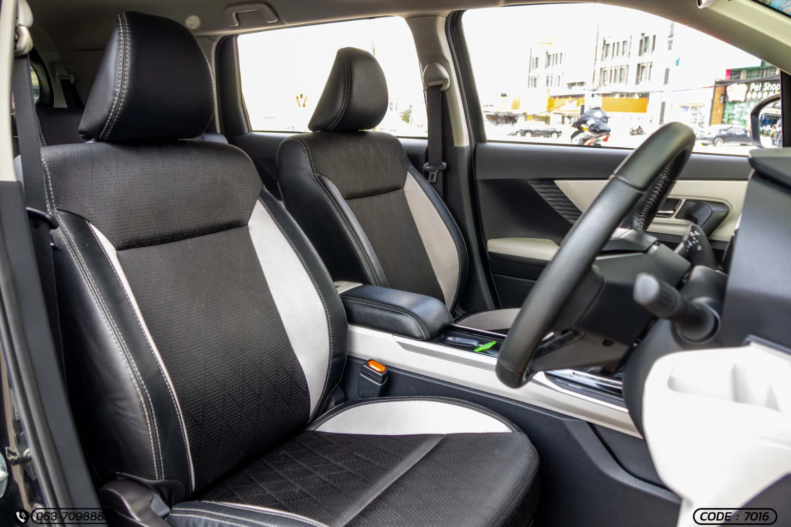 Toyota VELOZ 1.5 PREMIUM - ภาพย่อที่ 16