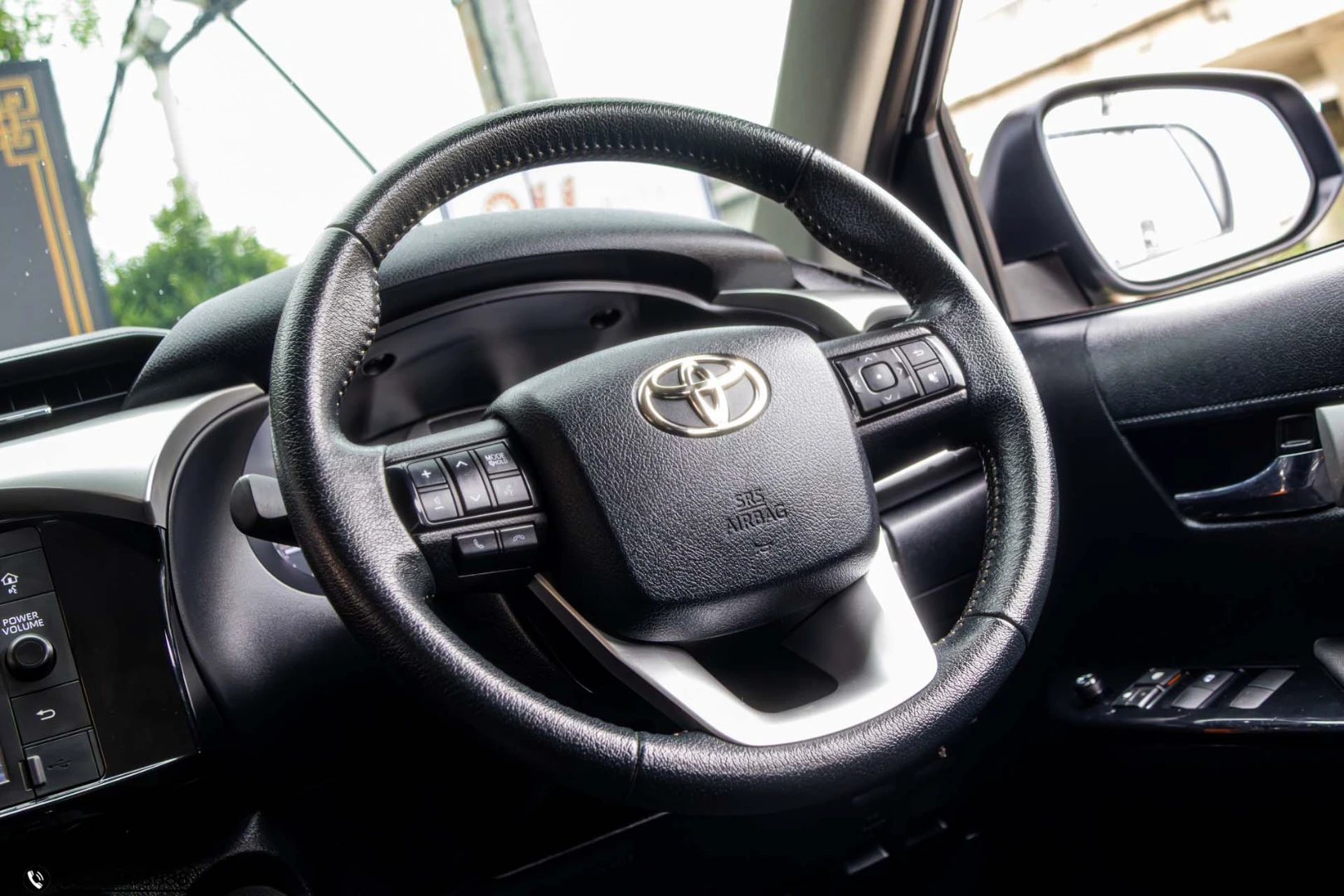 Toyota HILUX REVO DOUBLE CAB 2.4 MID Z EDITION (MY22) - ภาพย่อที่ 16