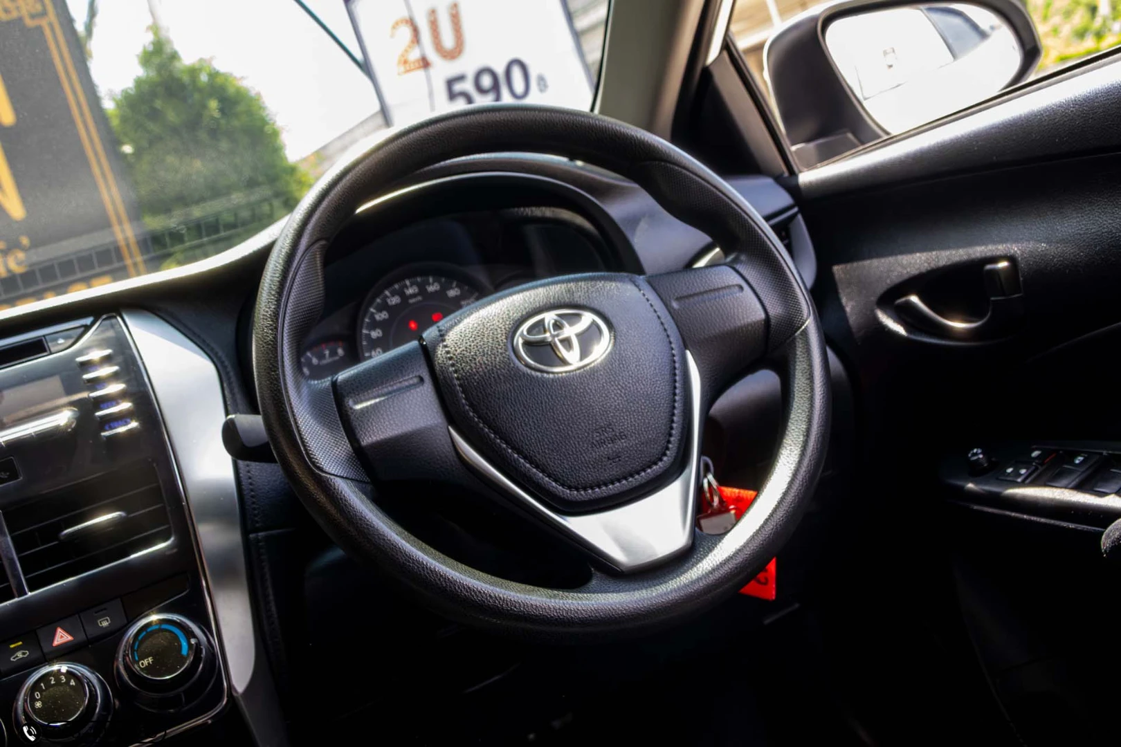 Toyota YARIS ATIV 1.2 J - ภาพย่อที่ 16