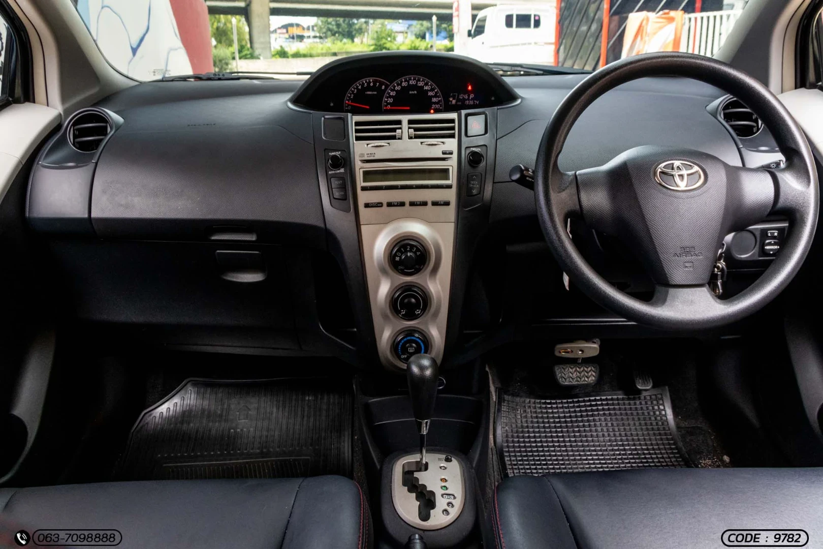 Toyota YARIS 1.5 E (MNC) (MY12) - ภาพย่อที่ 15