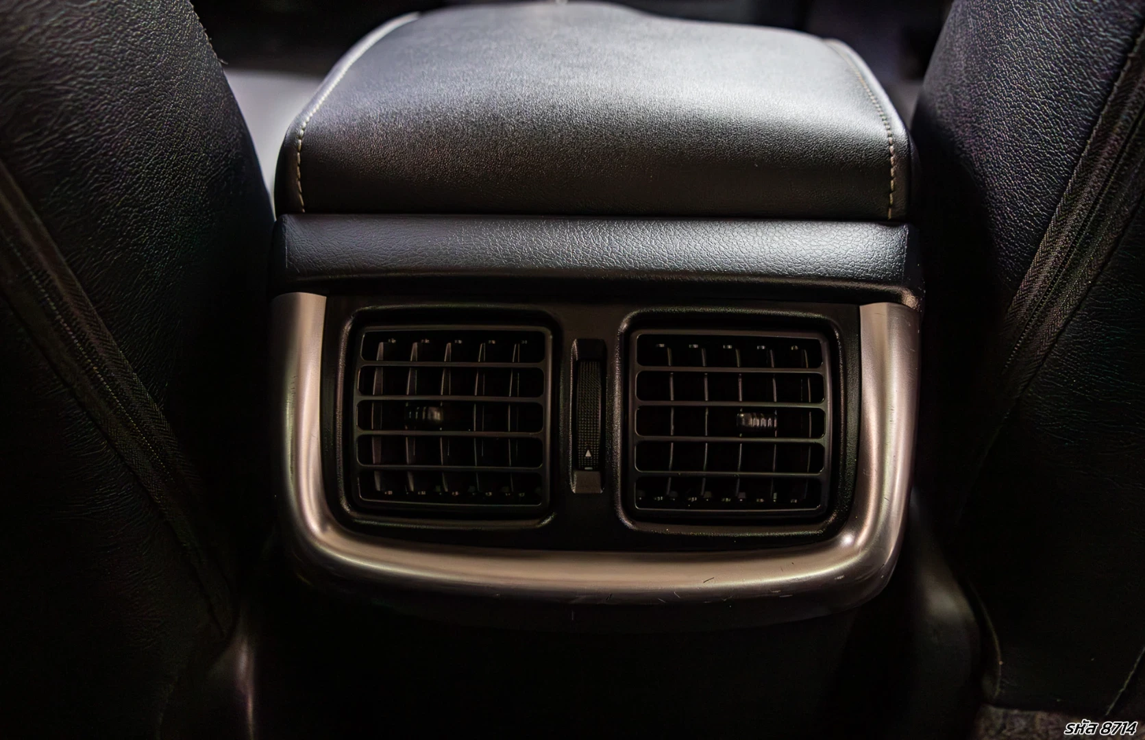 Toyota HILUX REVO DOUBLE CAB 2.8 HIGH 4WD (MY20) - ภาพย่อที่ 17