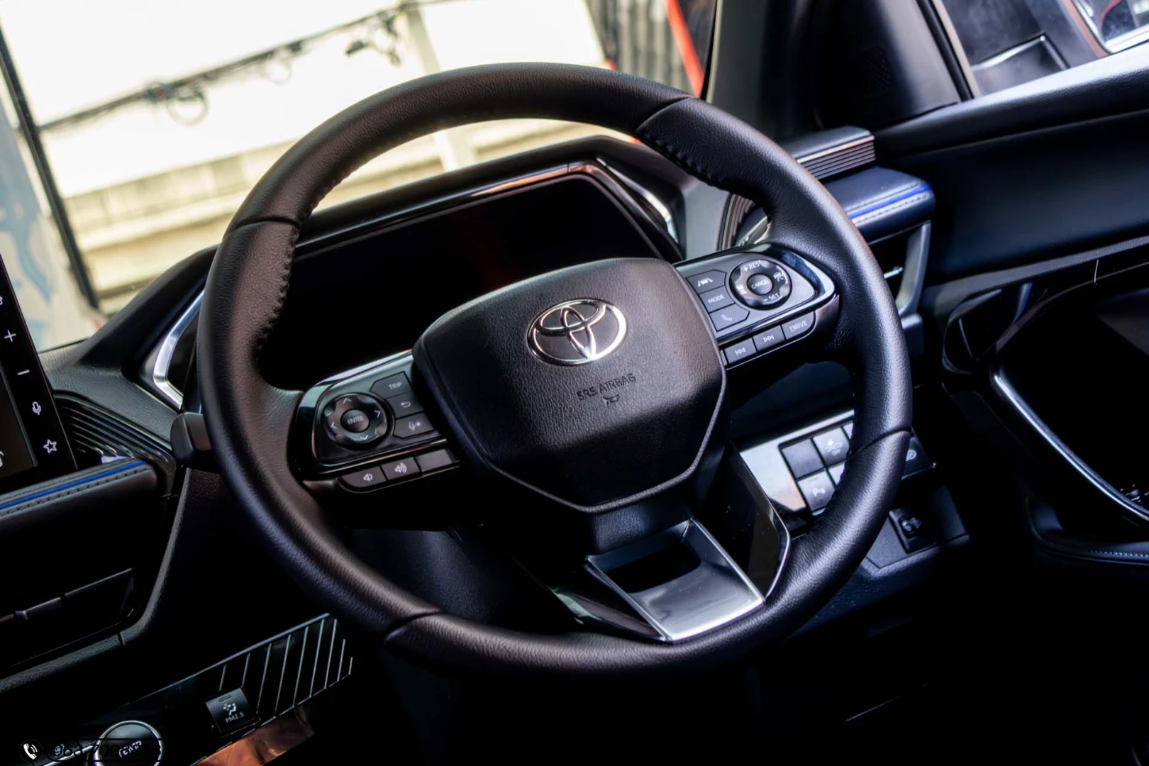 Toyota YARIS CROSS 1.5 HEV PREMIUM - ภาพย่อที่ 17