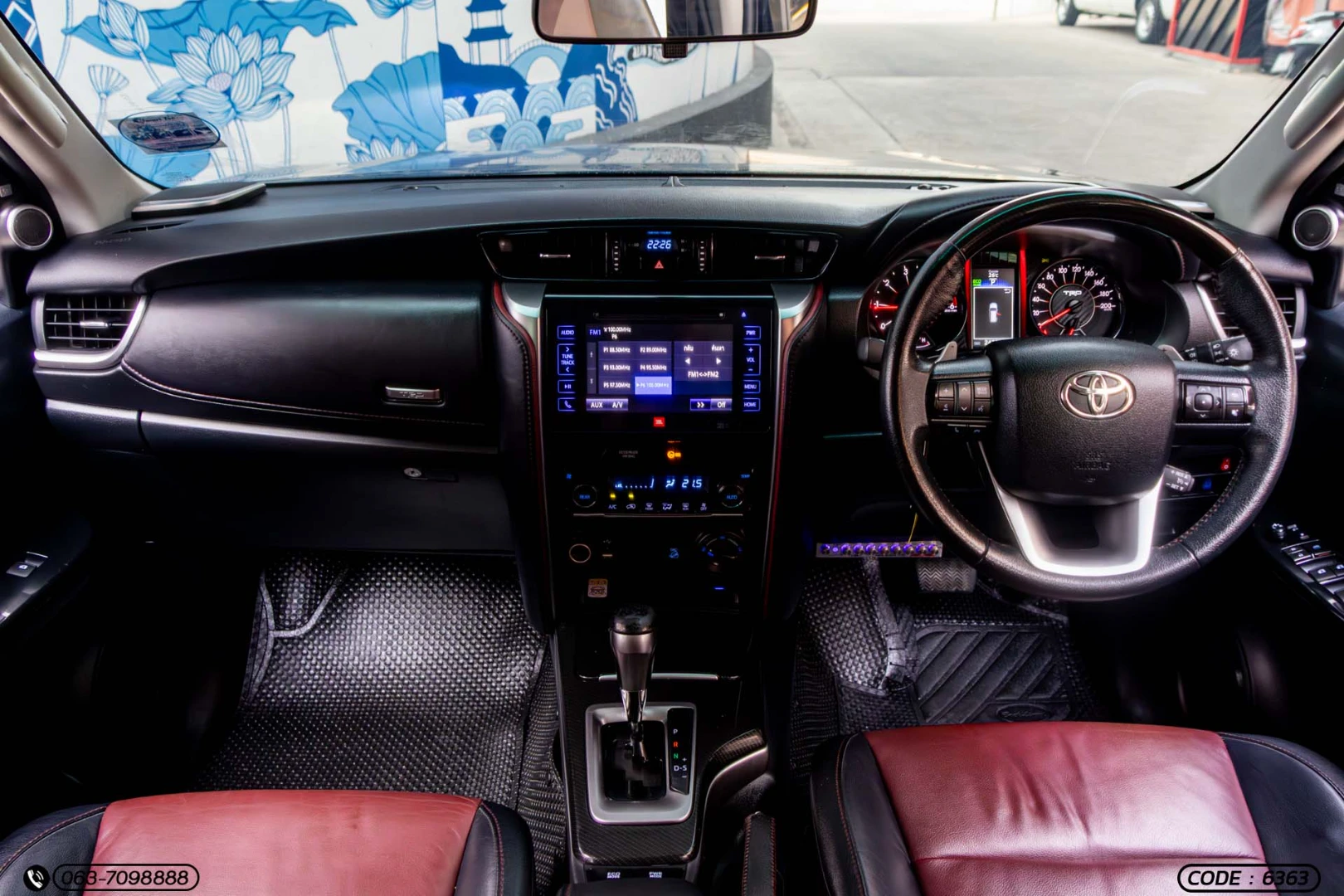 Toyota FORTUNER 2.8 V TRD SPORTIVO 4WD (MY15) (MNC) - ภาพย่อที่ 17