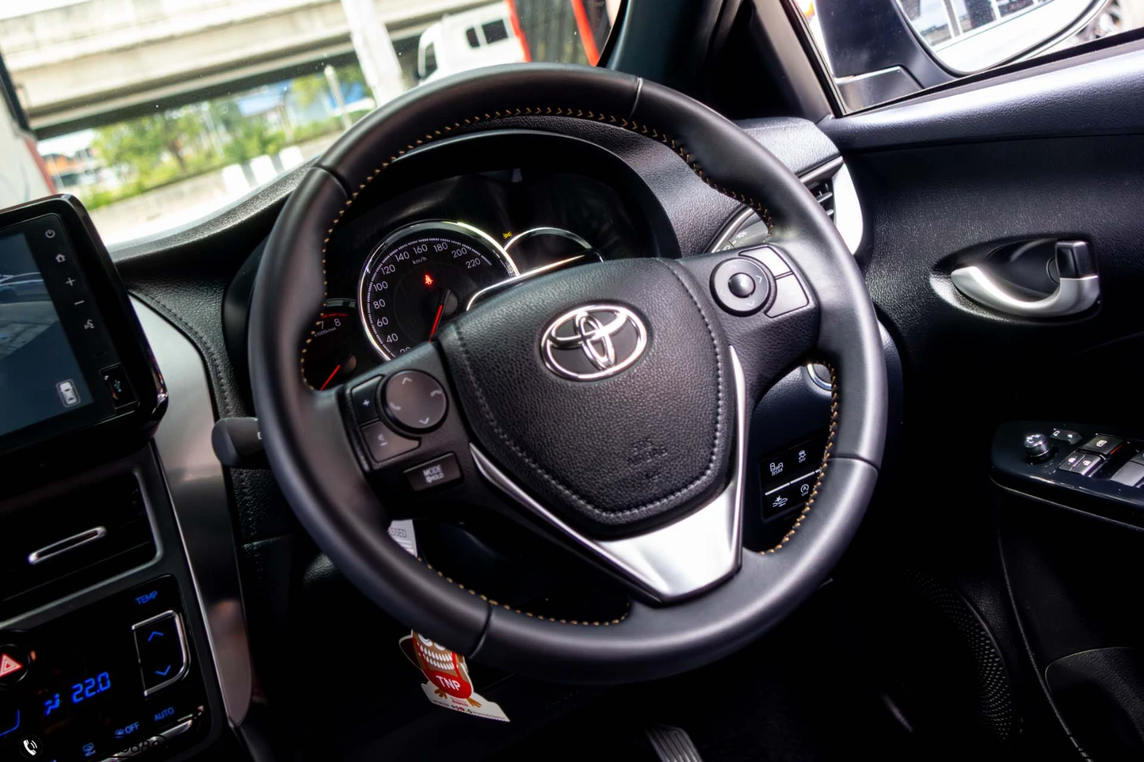 Toyota YARIS 1.2 PREMIUM (BLACK ROOF) (MY23) - ภาพย่อที่ 17