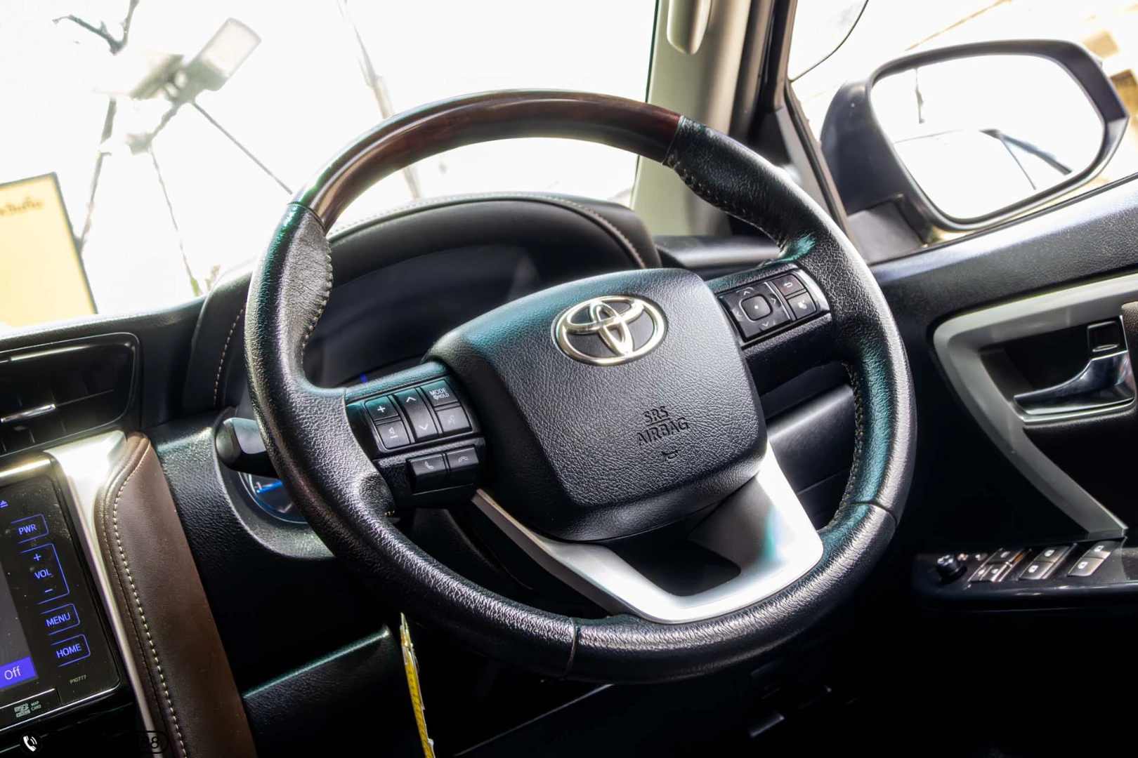 Toyota FORTUNER 2.4 V (MY15) (MNC) - ภาพย่อที่ 17