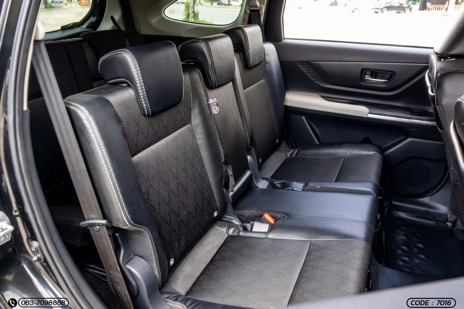 Toyota VELOZ 1.5 PREMIUM - ภาพย่อที่ 17