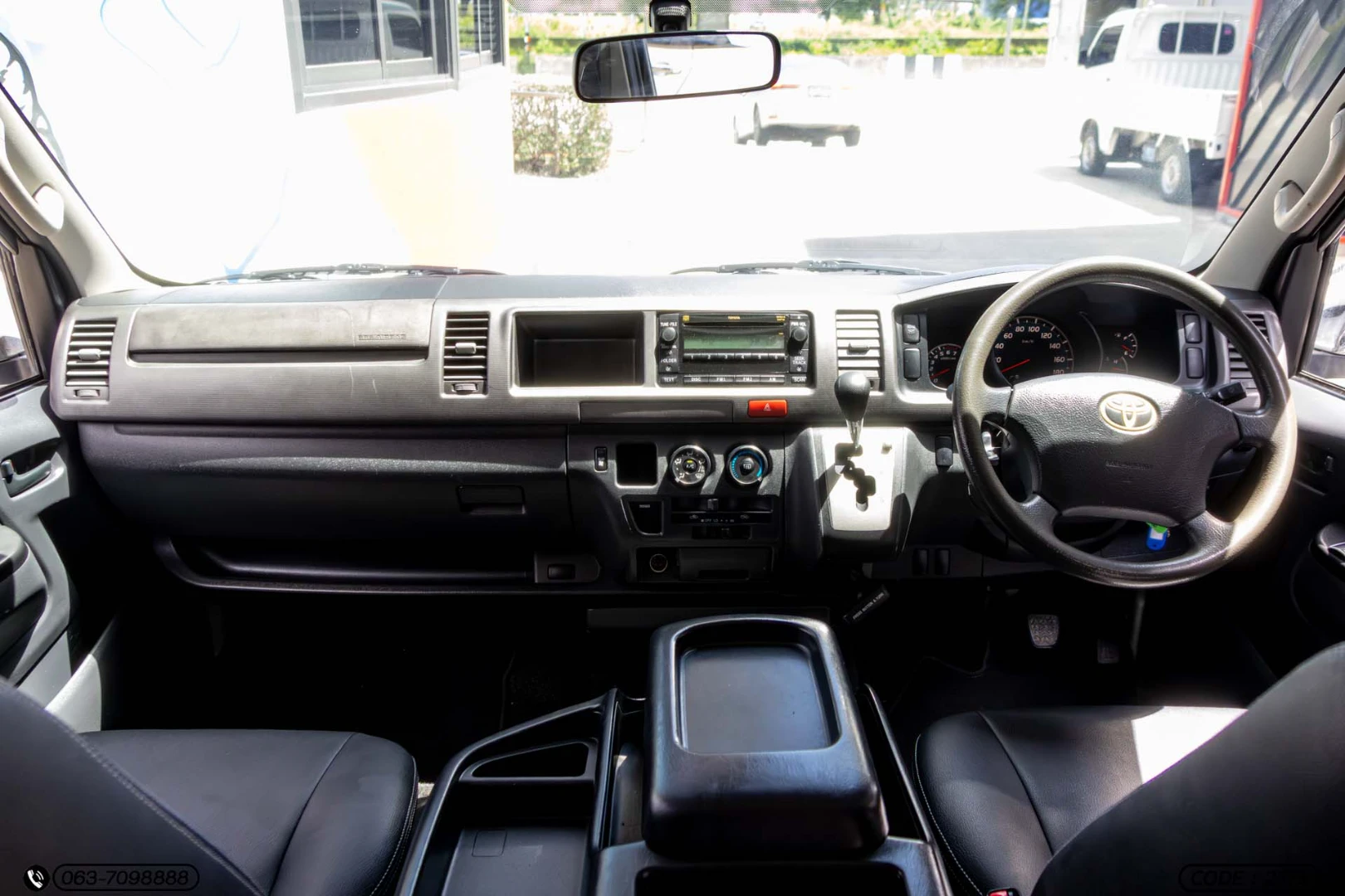 Toyota VENTURY 2.7 G - ภาพย่อที่ 17