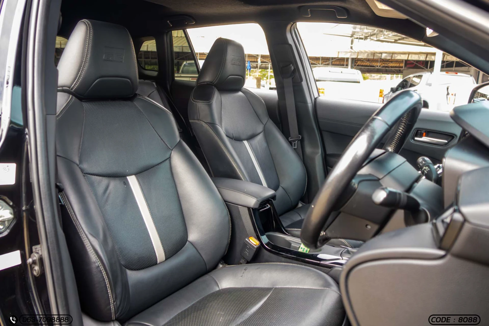 Toyota COROLLA CROSS 1.8 HYBRID GR SPORT - ภาพย่อที่ 17